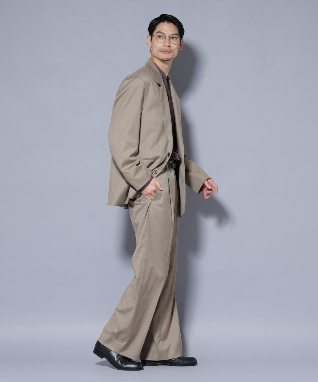 DELEGANTEエアリーサキソニー グリッターストライプテーラードジャケット(セットアップ可)