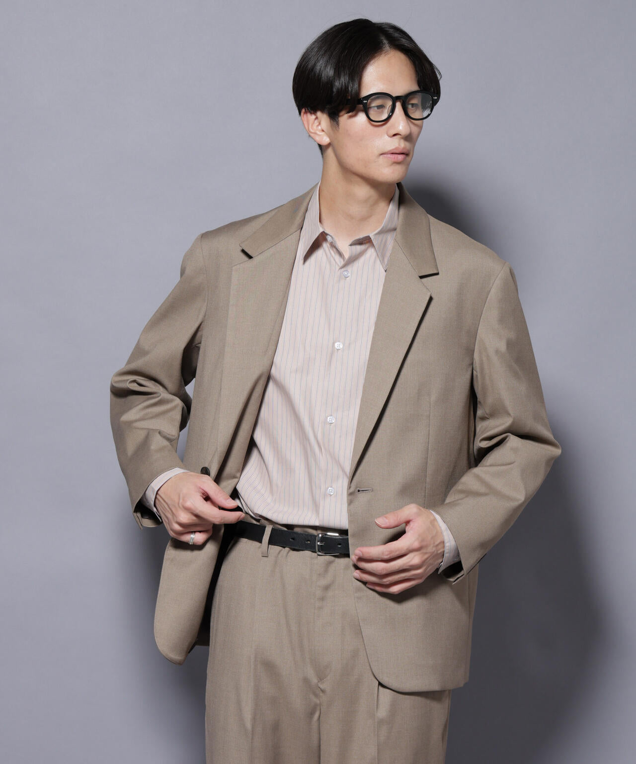 DELEGANTEエアリーサキソニー グリッターストライプテーラードジャケット(セットアップ可)