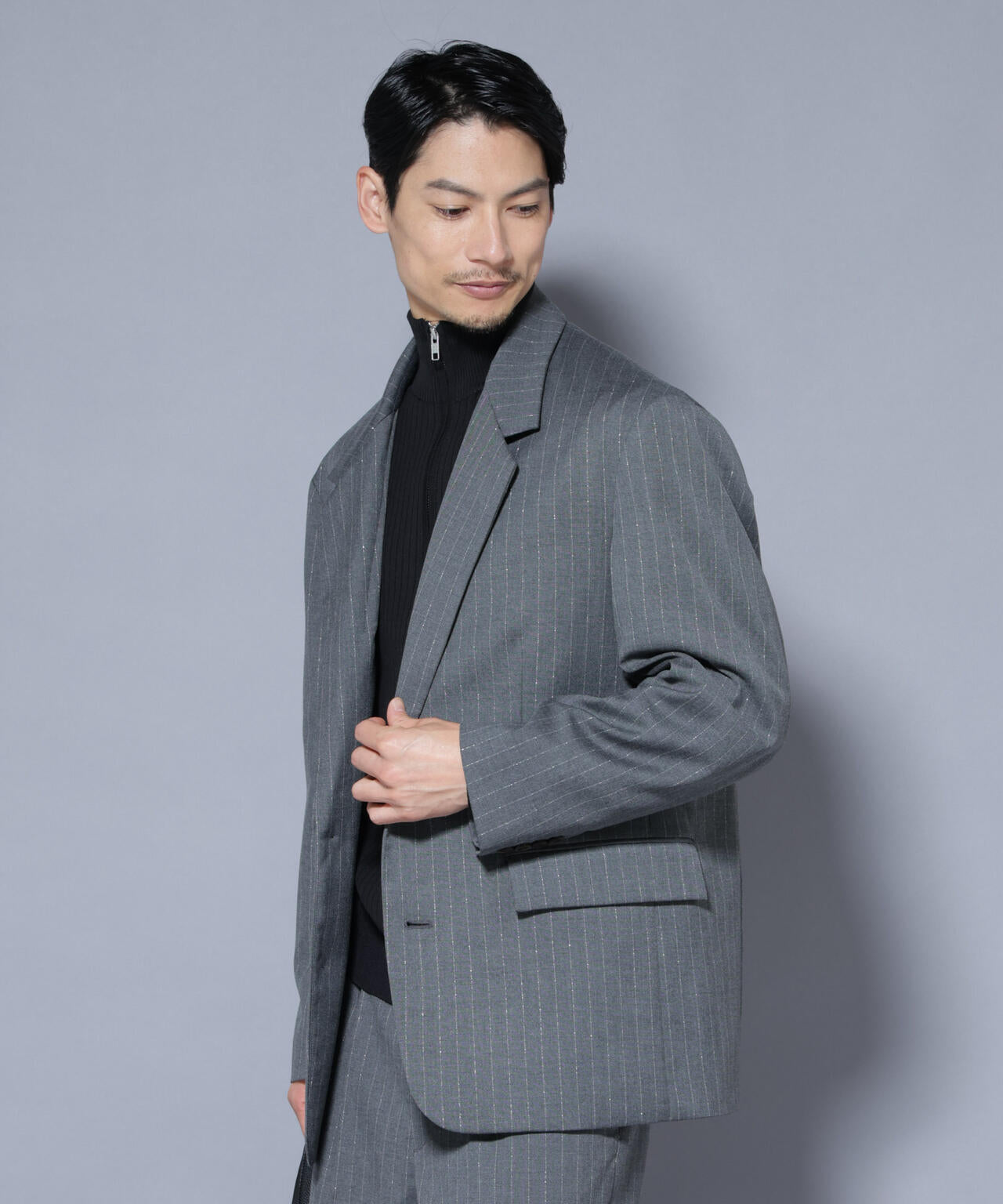 DELEGANTEエアリーサキソニー グリッターストライプテーラードジャケット(セットアップ可)