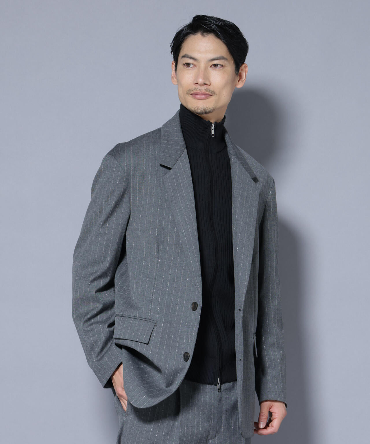 DELEGANTEエアリーサキソニー グリッターストライプテーラードジャケット(セットアップ可)