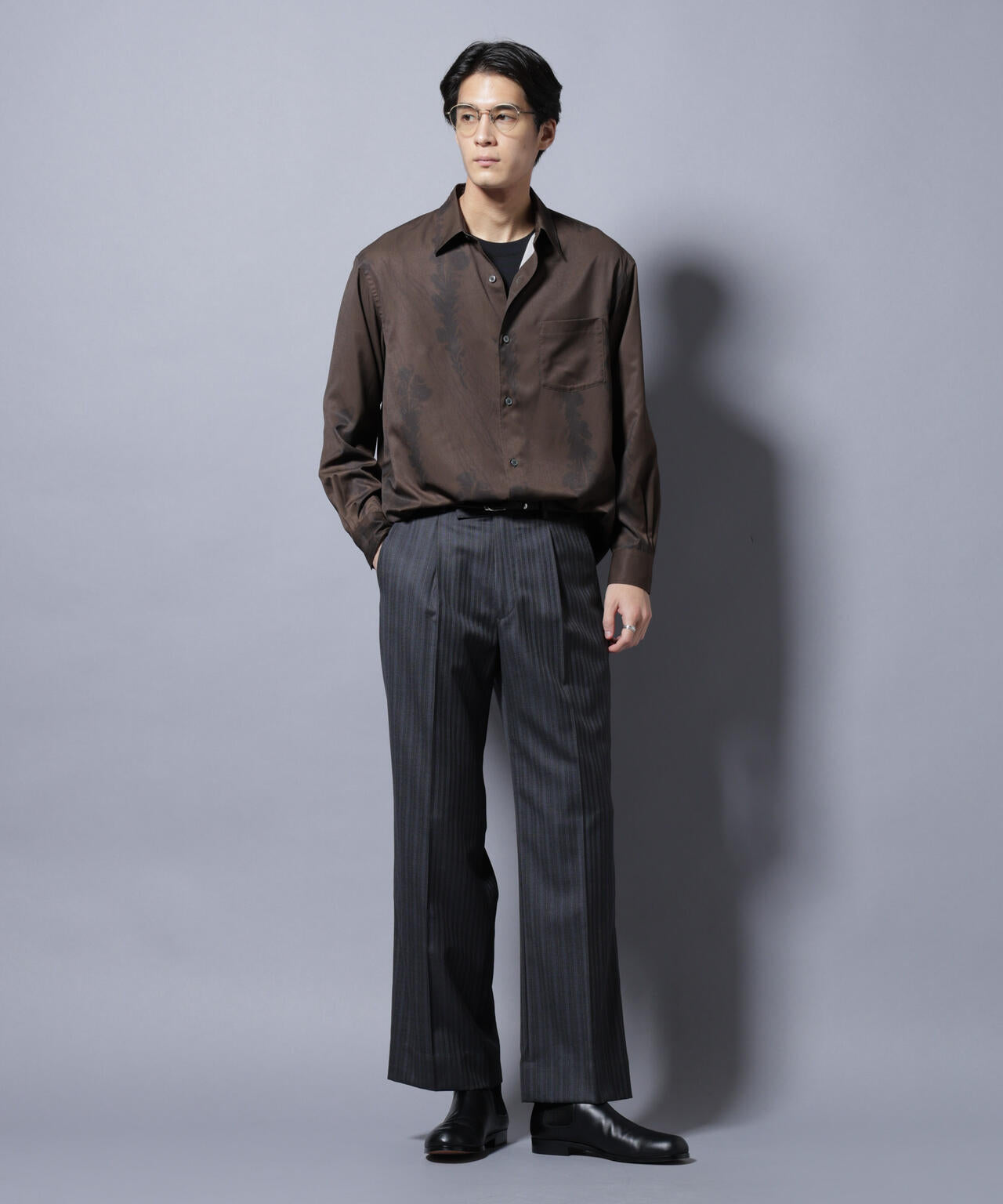「EDITORIAL PRINT」シルキータッチシャツ