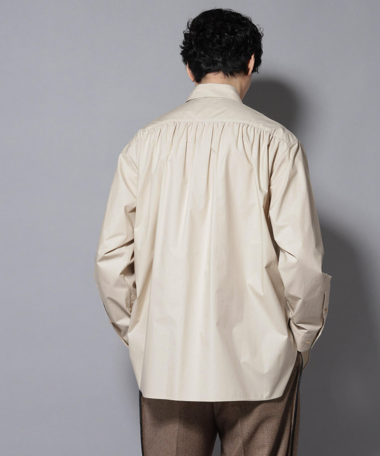 「ASSEMBLANC」シルク混ブザムシャツ