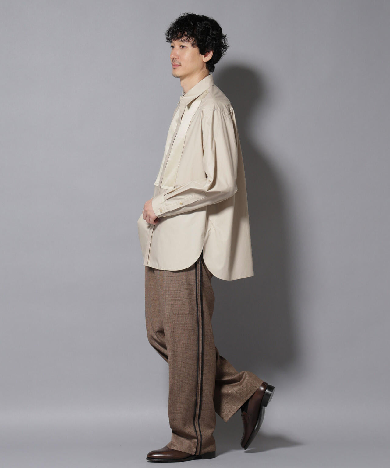 「ASSEMBLANC」シルク混ブザムシャツ