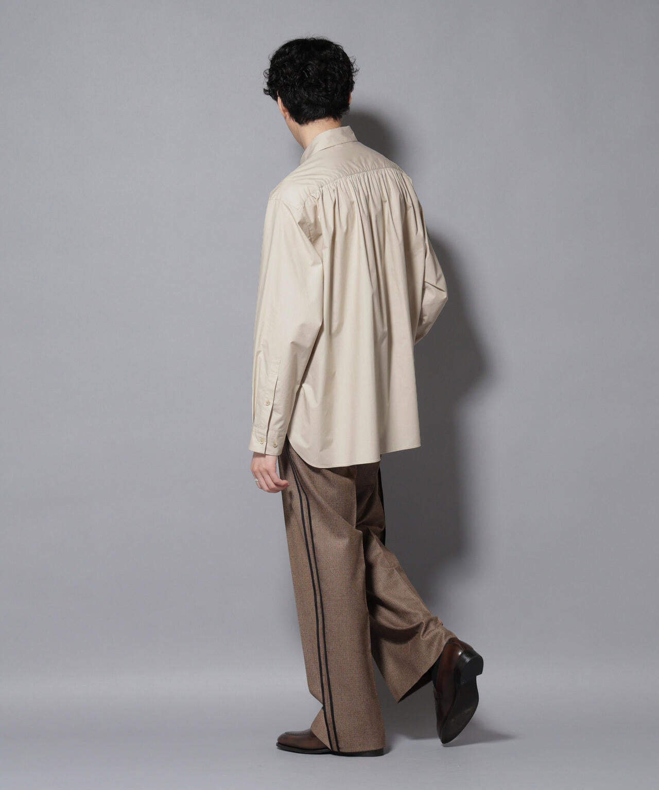 「ASSEMBLANC」シルク混ブザムシャツ