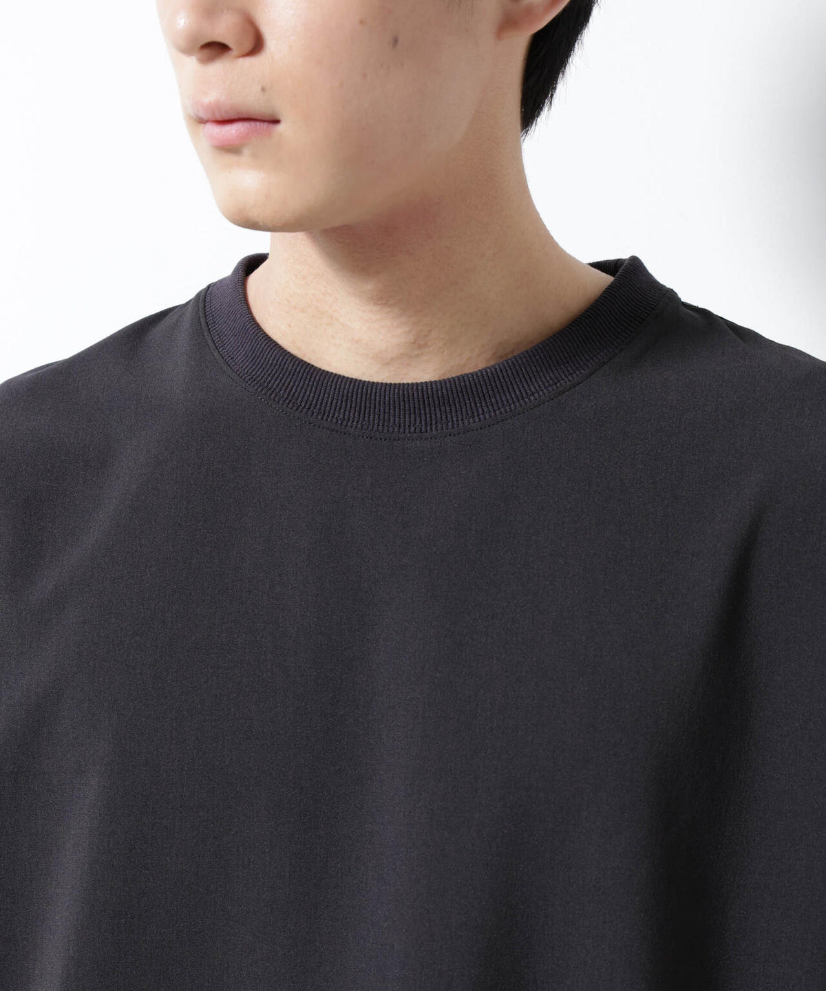 エアリーストレッチ布帛Tシャツ