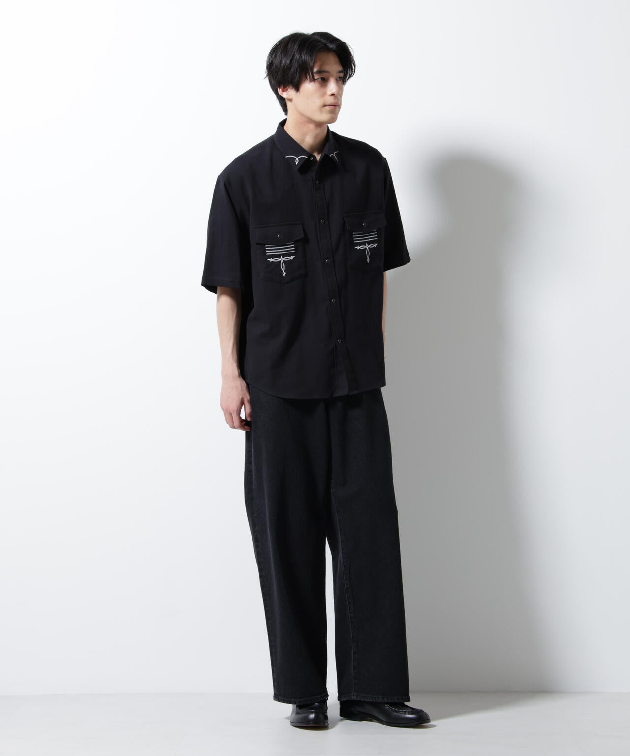 エンブロイダリー ウェスタンシャツ