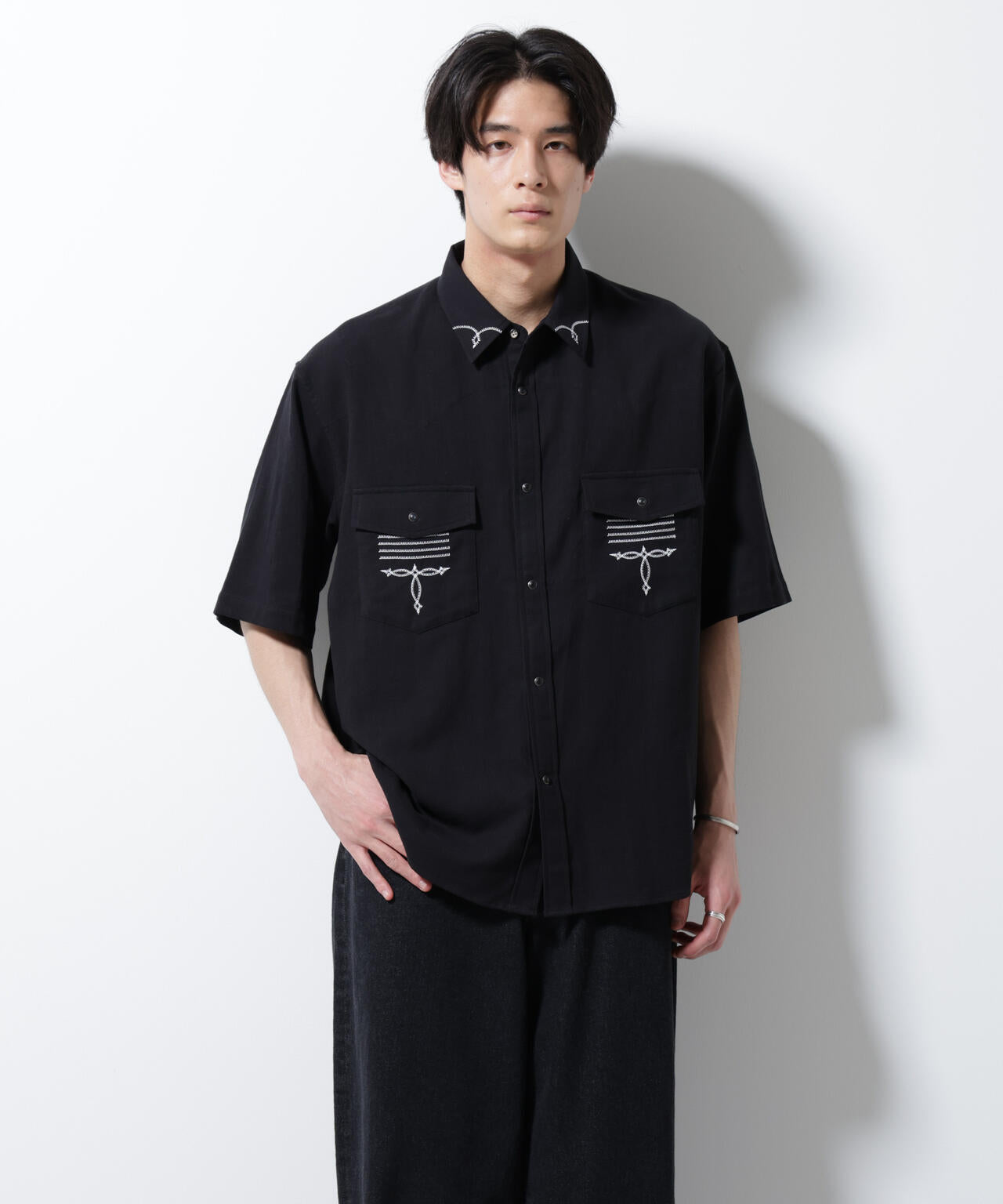 エンブロイダリー ウェスタンシャツ