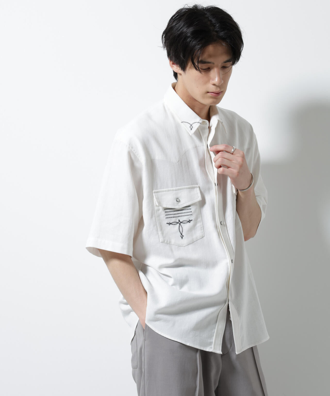 エンブロイダリー ウェスタンシャツ
