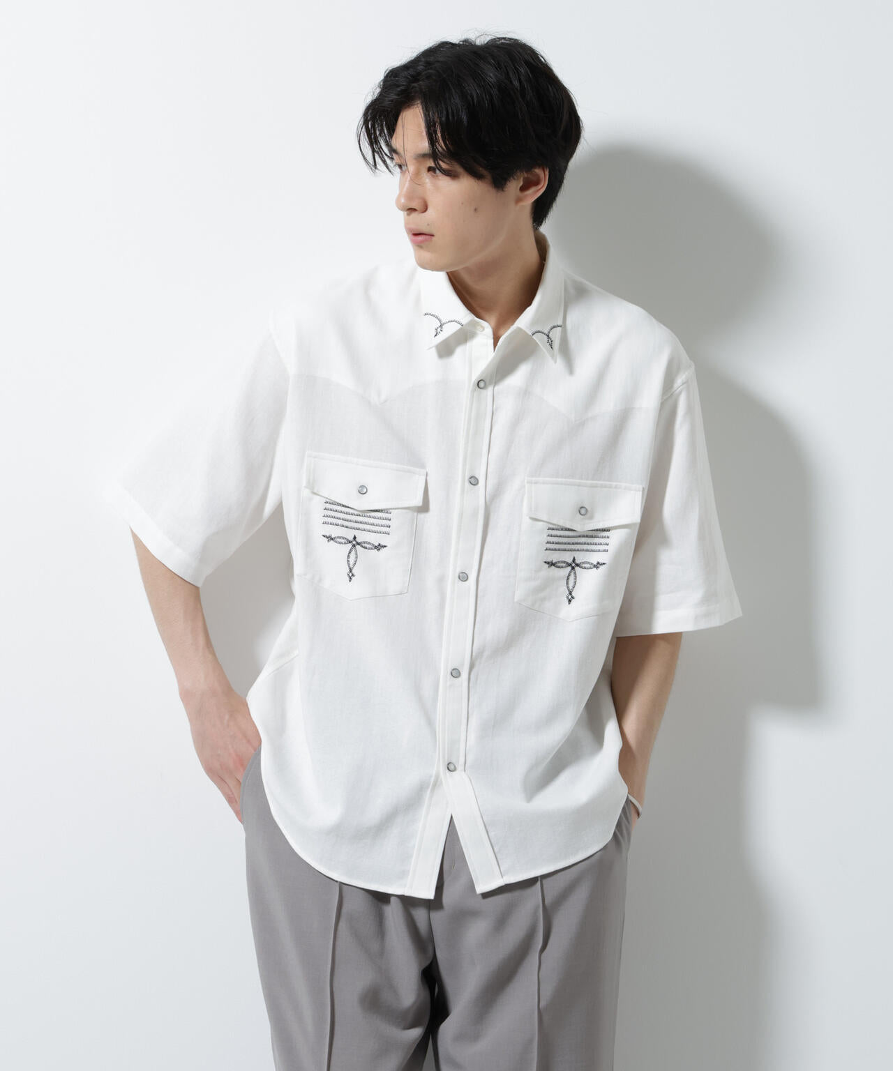 エンブロイダリー ウェスタンシャツ