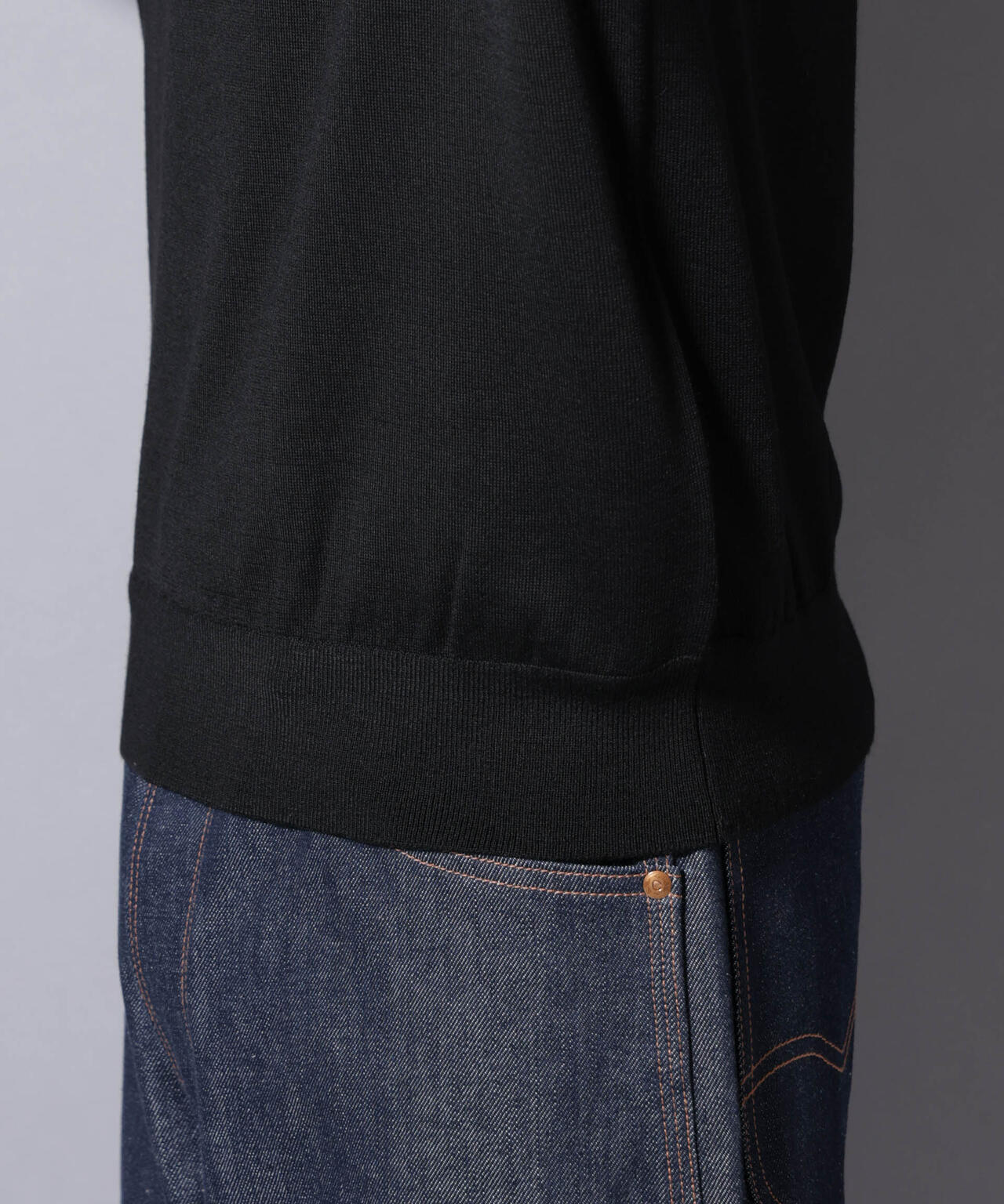 「毛玉レスニット」ファインゲージクルーネック