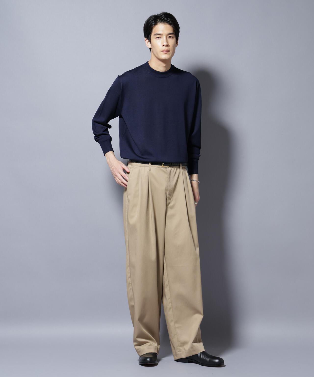 「毛玉レスニット」ファインゲージクルーネック