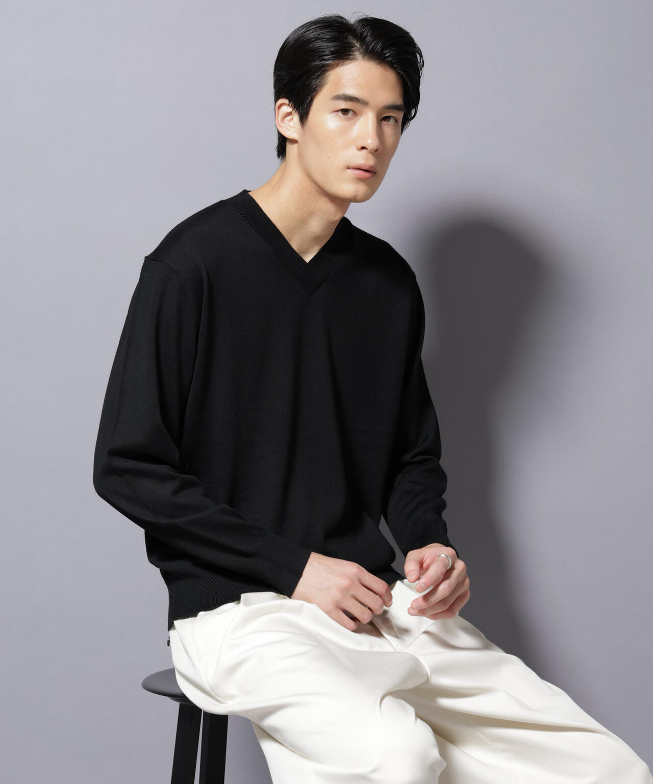 「毛玉レスニット」ファインゲージVネック