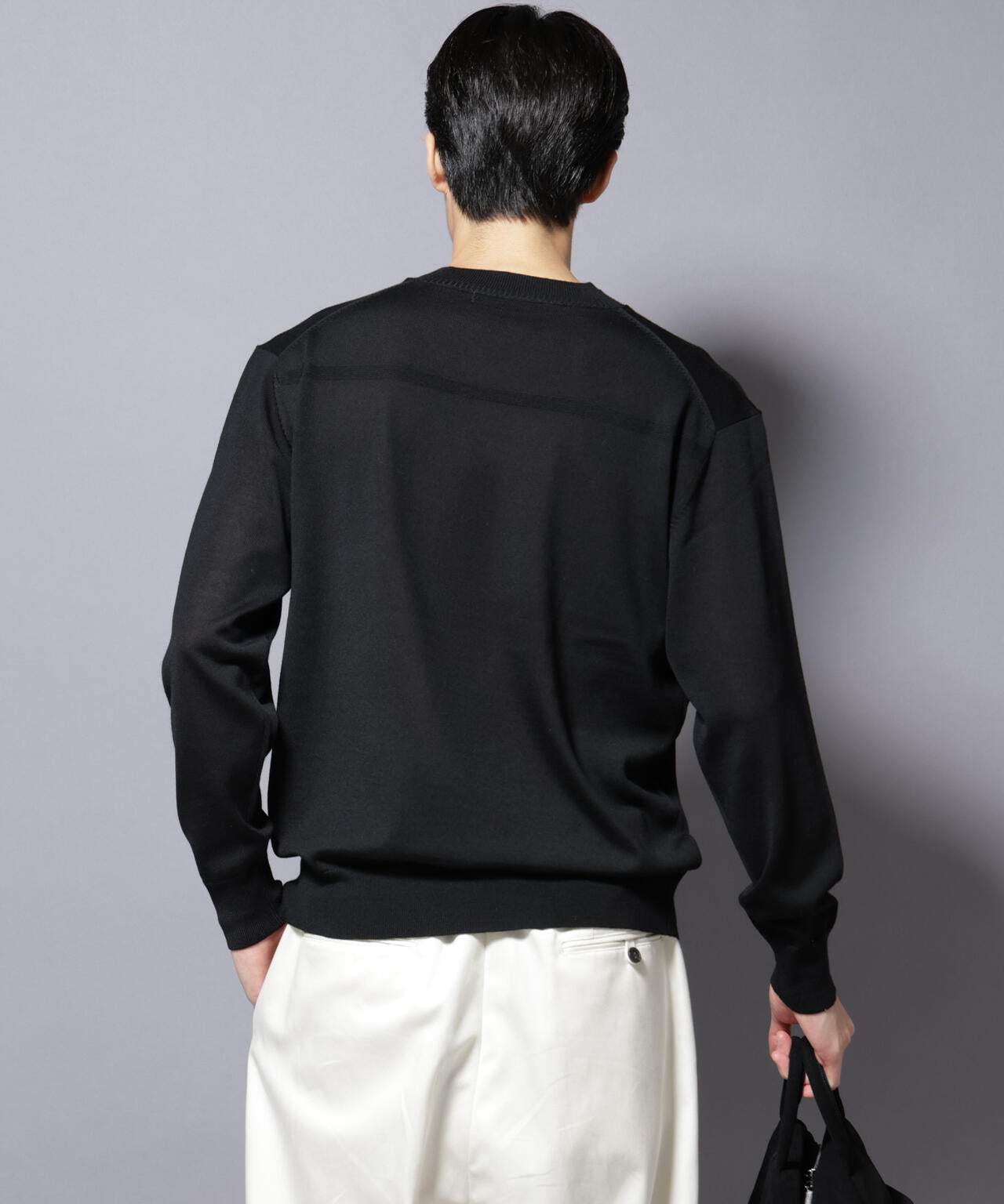 「毛玉レスニット」ファインゲージVネック