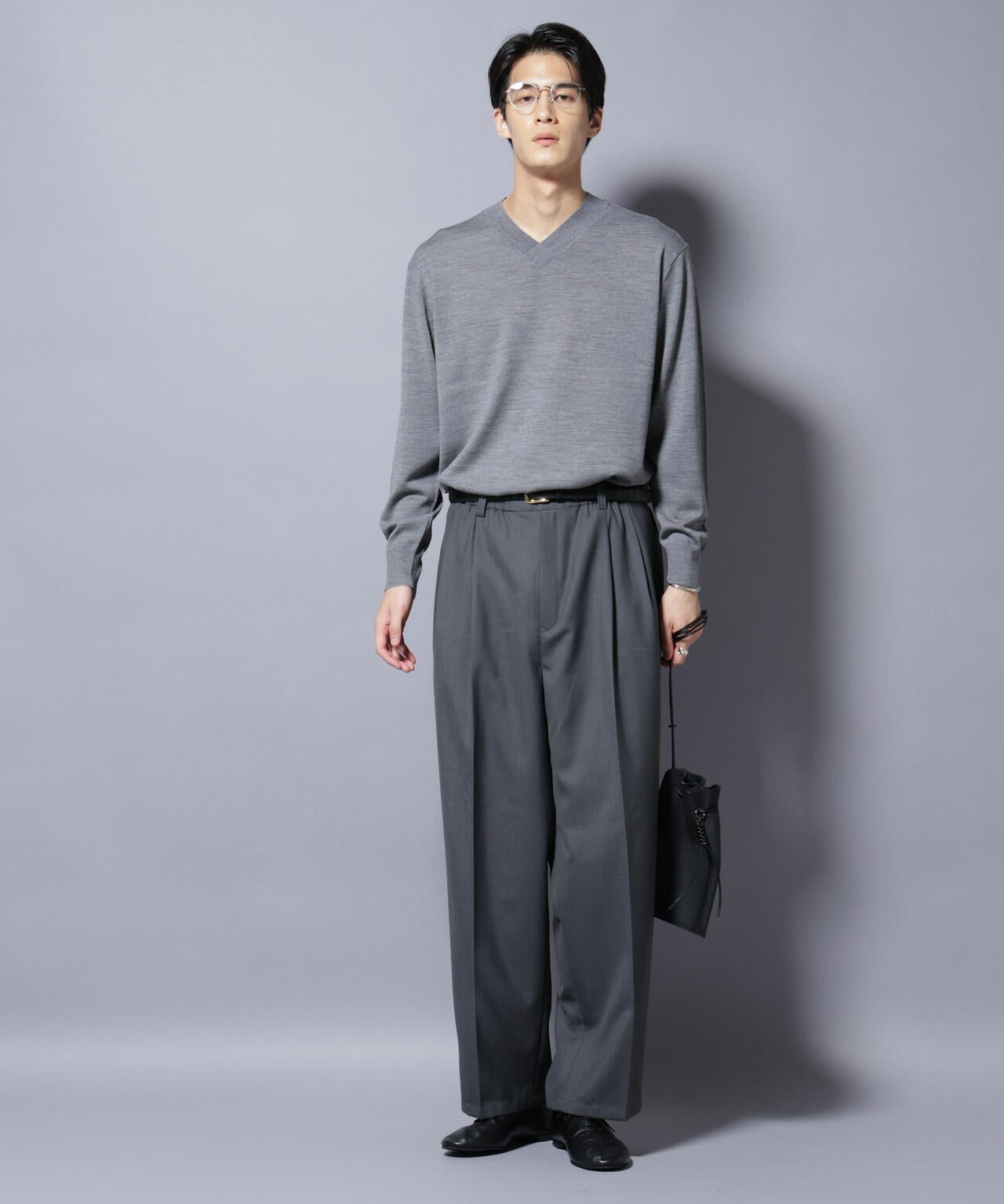 「毛玉レスニット」ファインゲージVネック