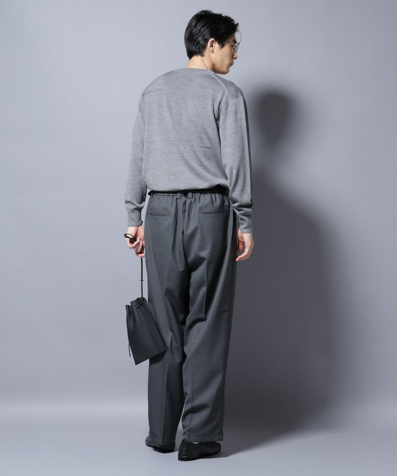 「毛玉レスニット」ファインゲージVネック