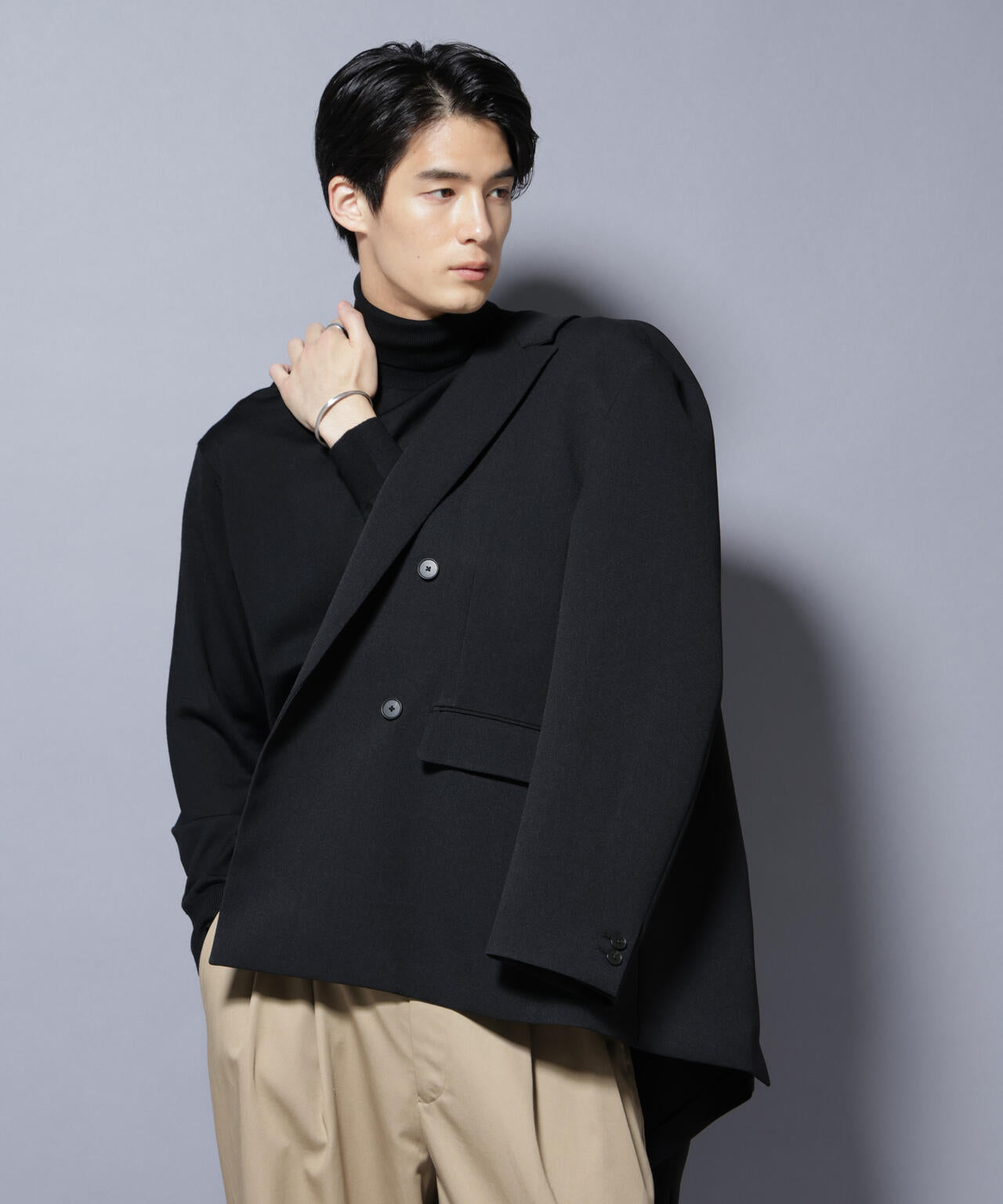 「毛玉レスニット」ファインゲージタートルネック