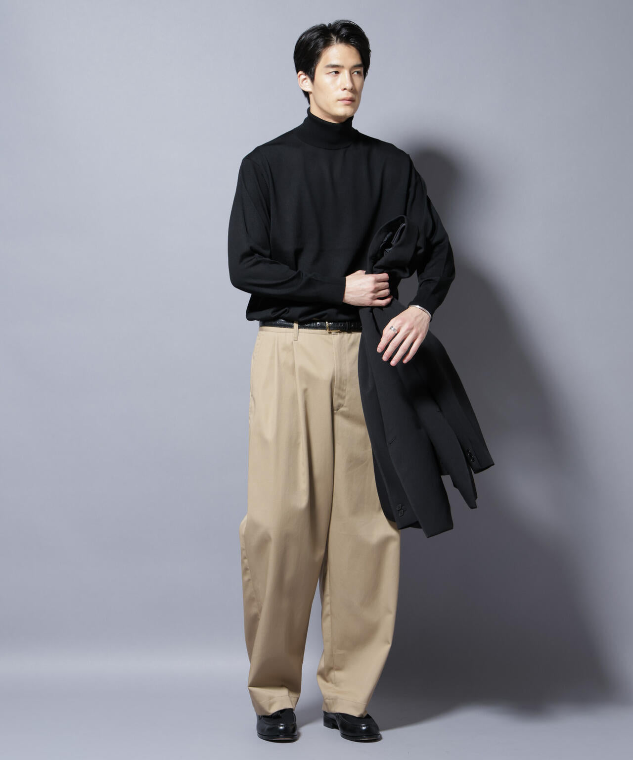 「毛玉レスニット」ファインゲージタートルネック