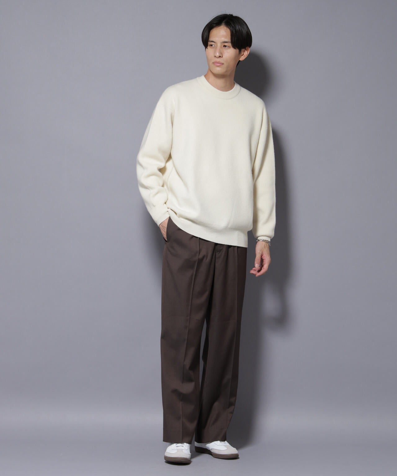 ウールカシミヤクルーネックプルオーバー