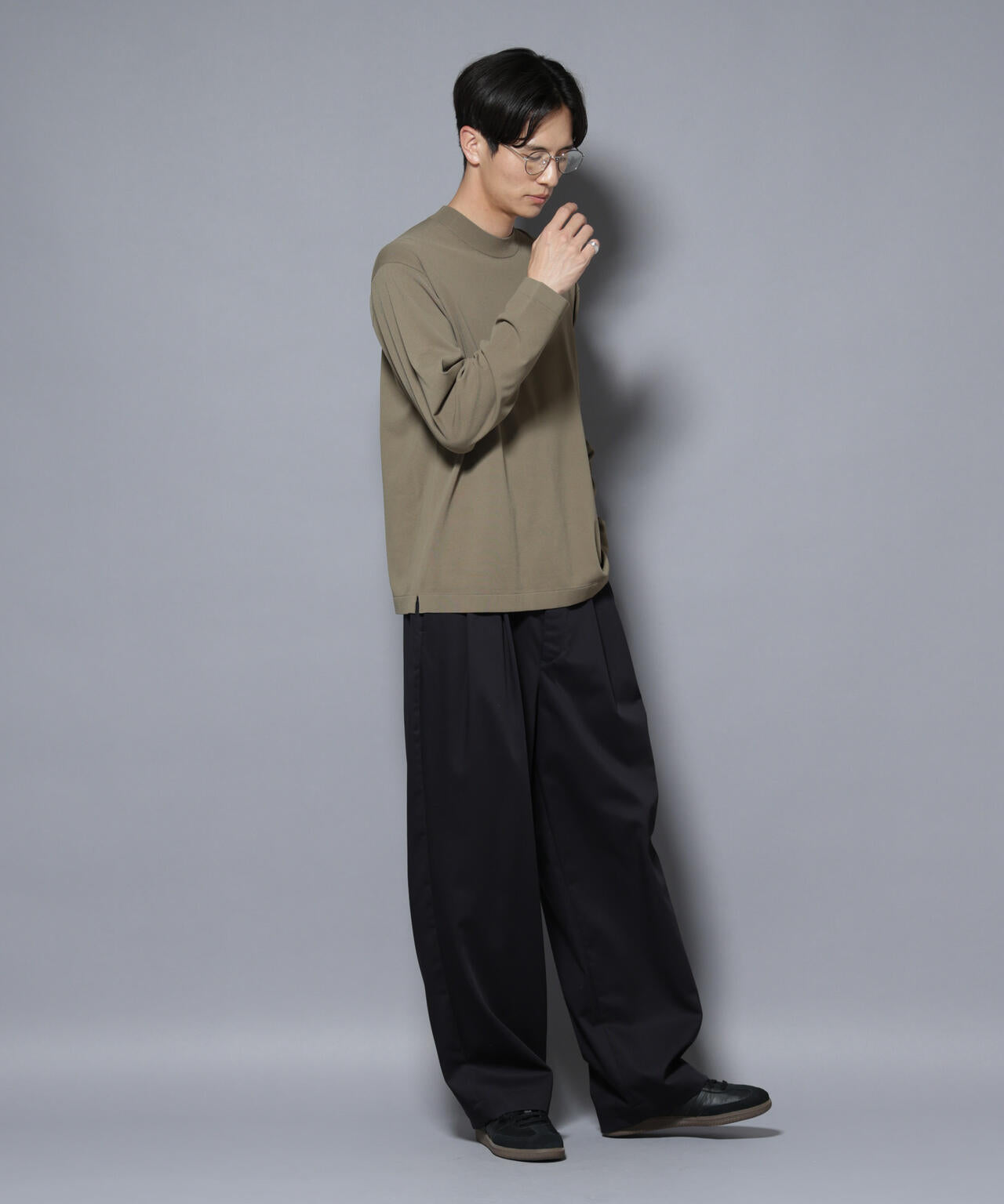 「ELITE 7 FUNCTION」クルーネックニット