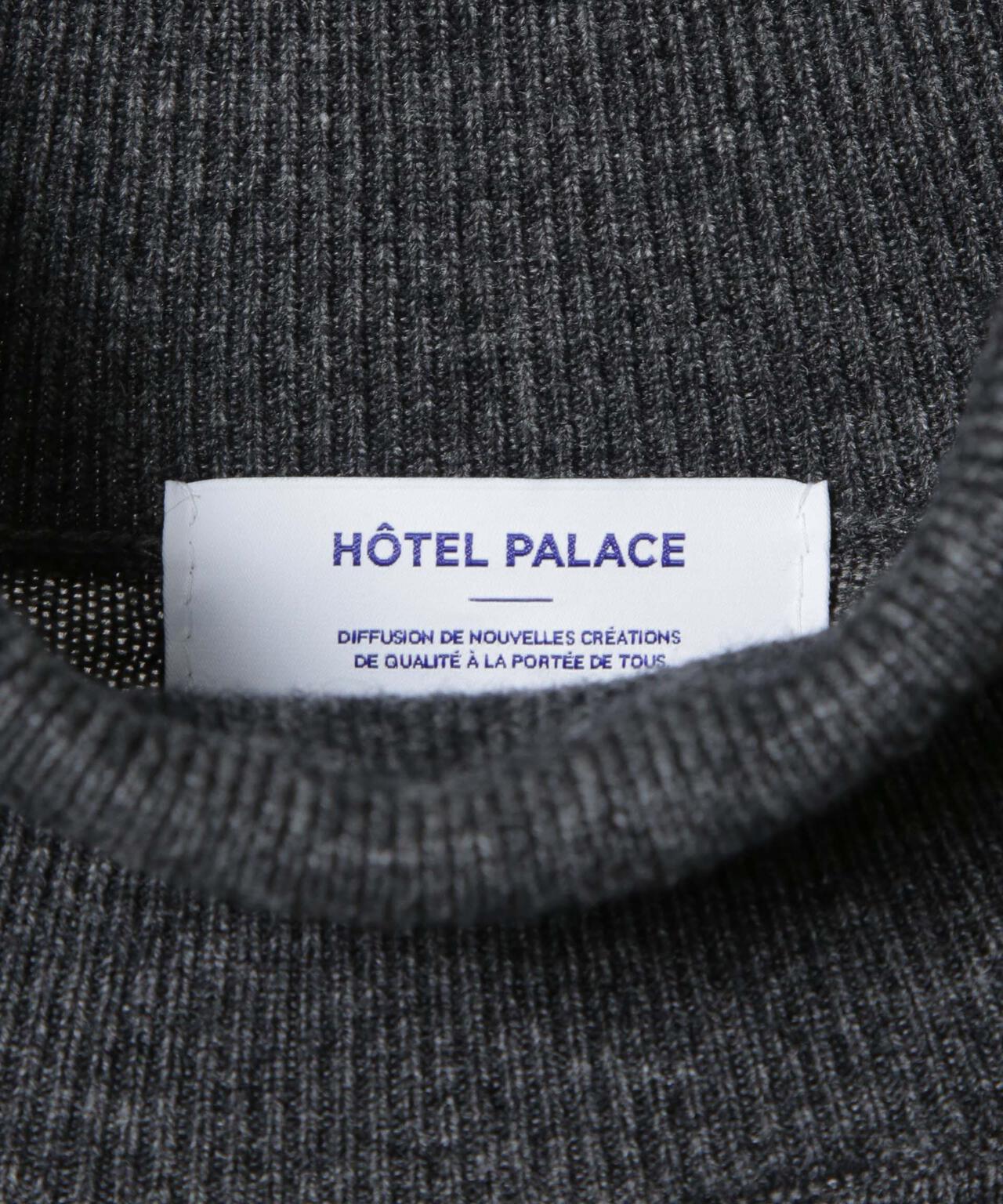 「HOTEL PALACE」 ショルダーデザインステッチタートルネックニット