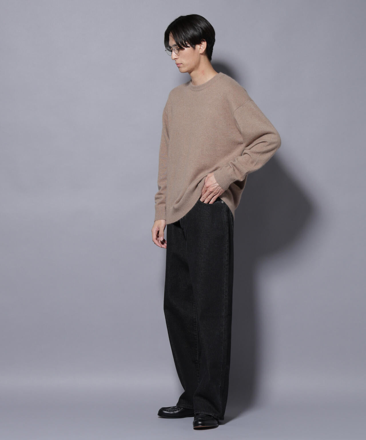 アンゴラ混ライトクルーネックニット