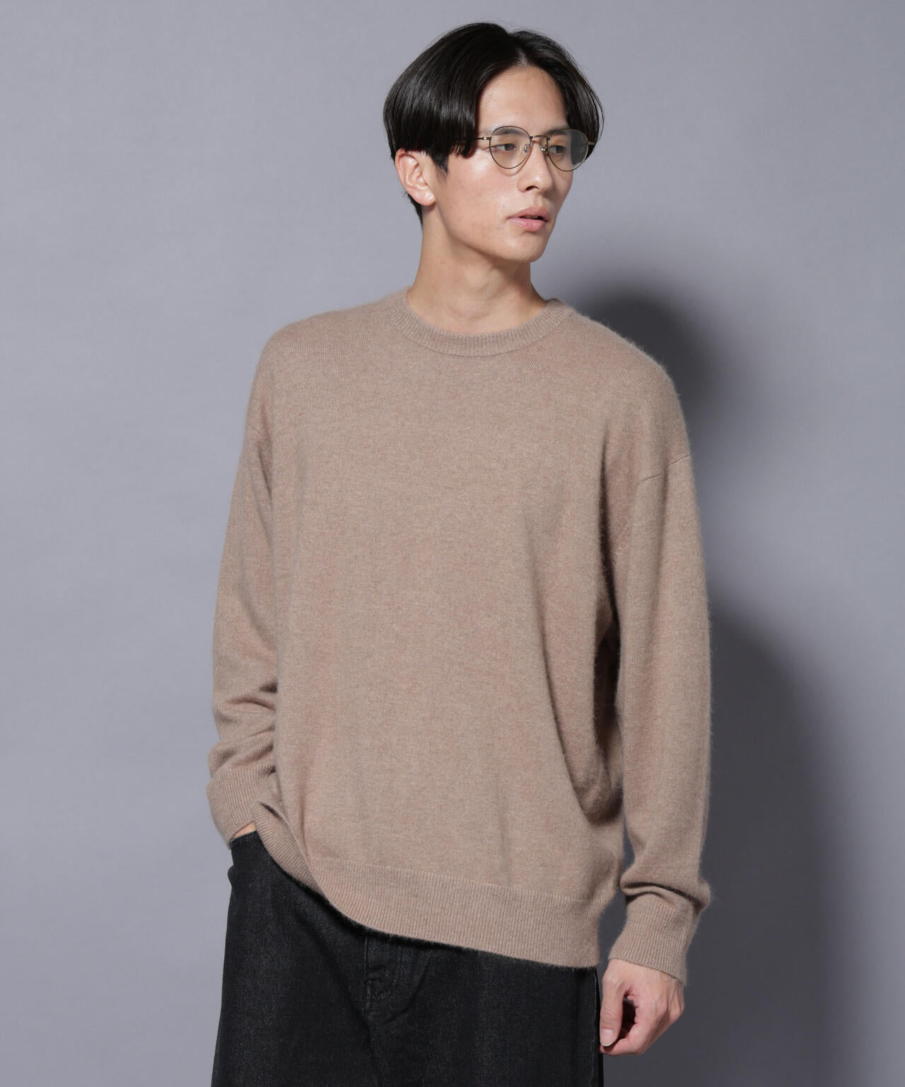 アンゴラ混ライトクルーネックニット