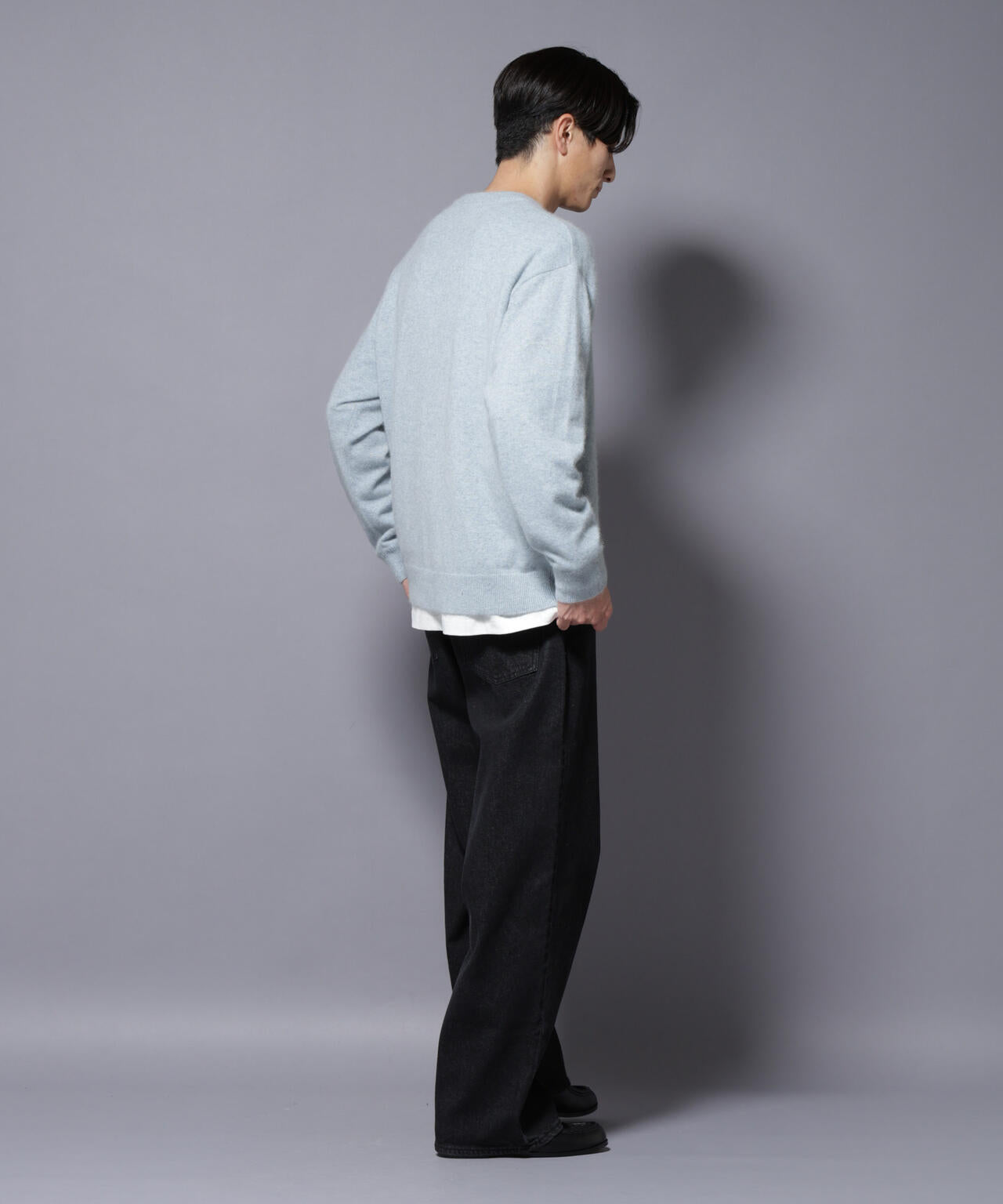 アンゴラ混ライトクルーネックニット