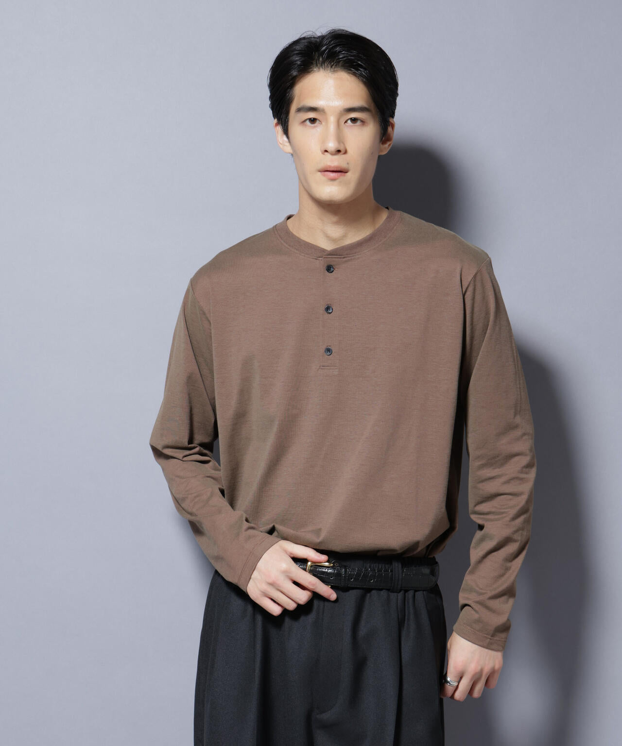 ソラーロライトストレッチヘンリーネックTシャツ 長袖