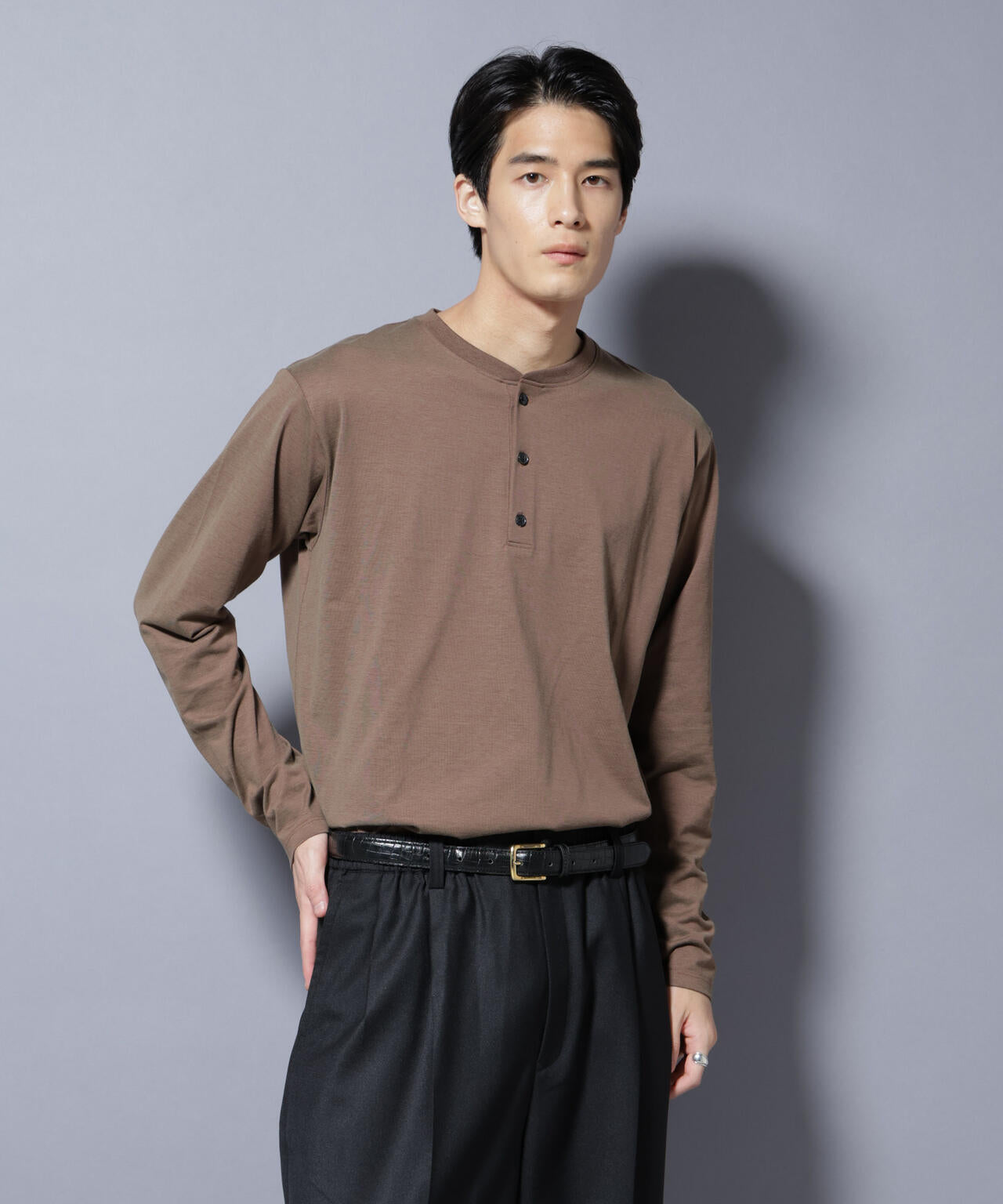 ソラーロライトストレッチヘンリーネックTシャツ 長袖