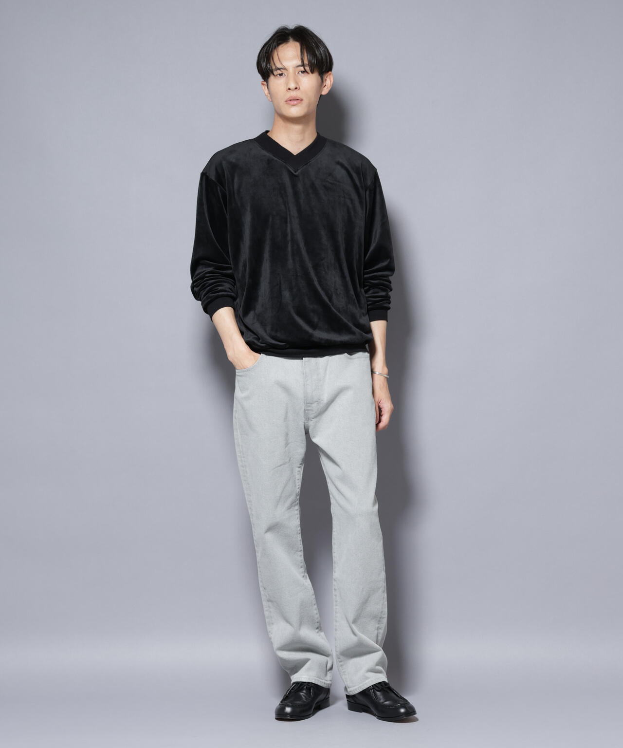 ベロアプルオーバー Vネックスウェット