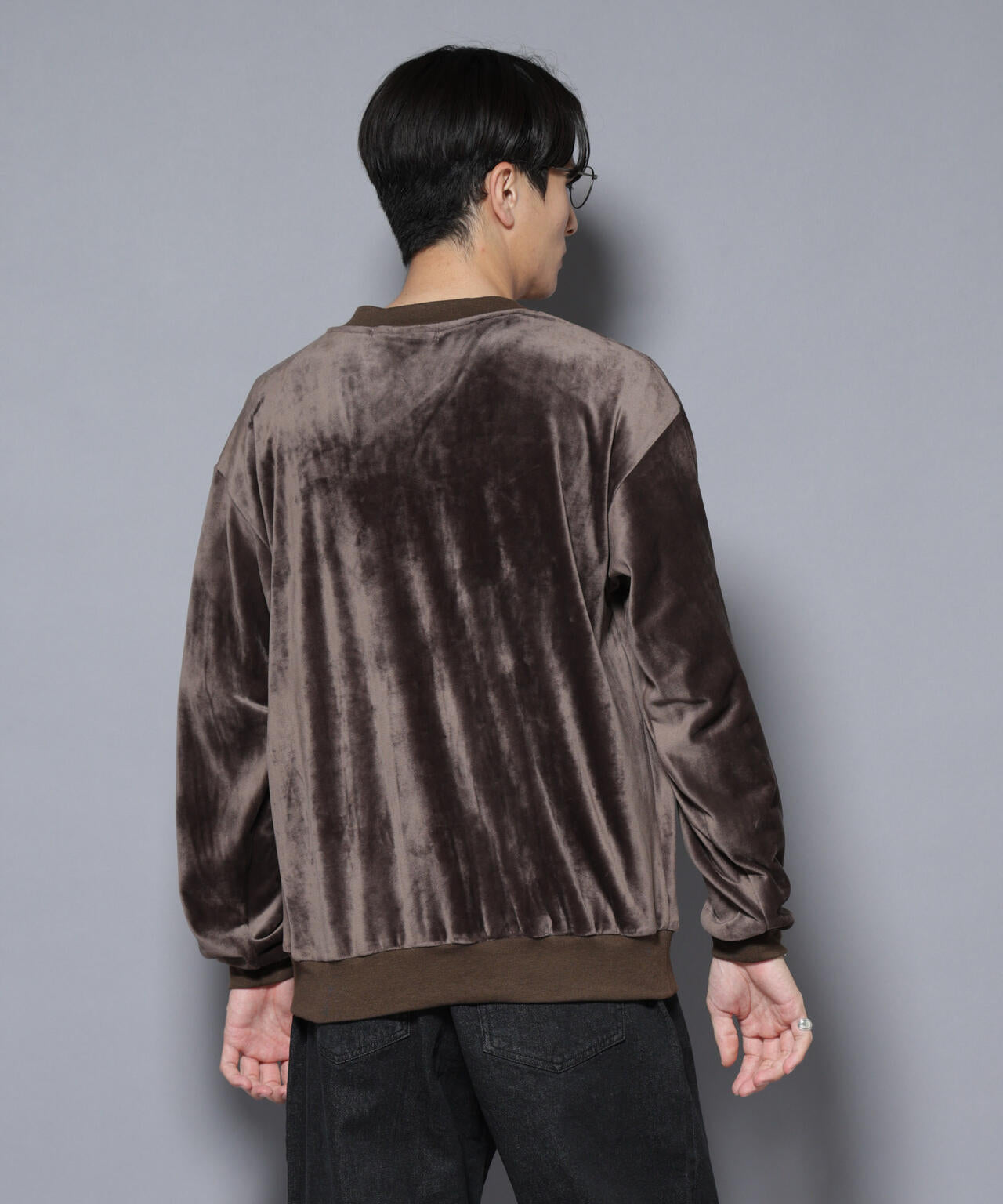 ベロアプルオーバー Vネックスウェット