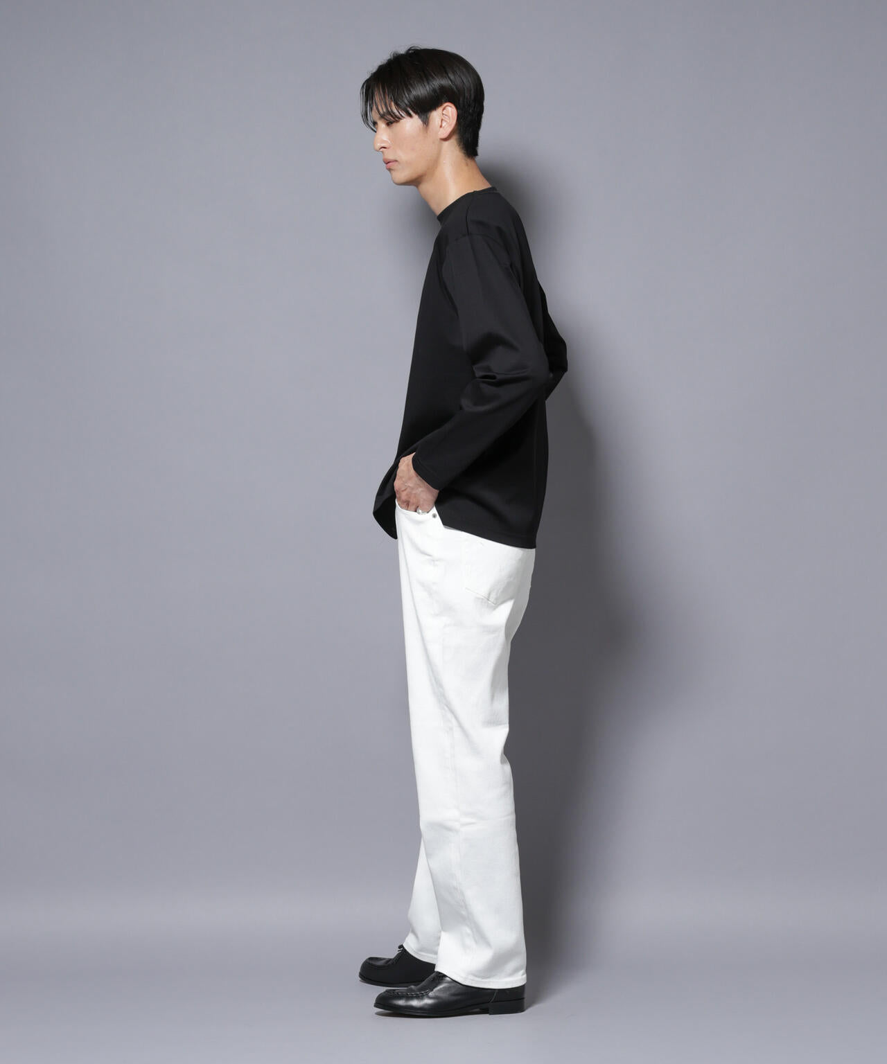 「NJ/CLUB」モクロディ ボートネック サイドスリットTシャツ