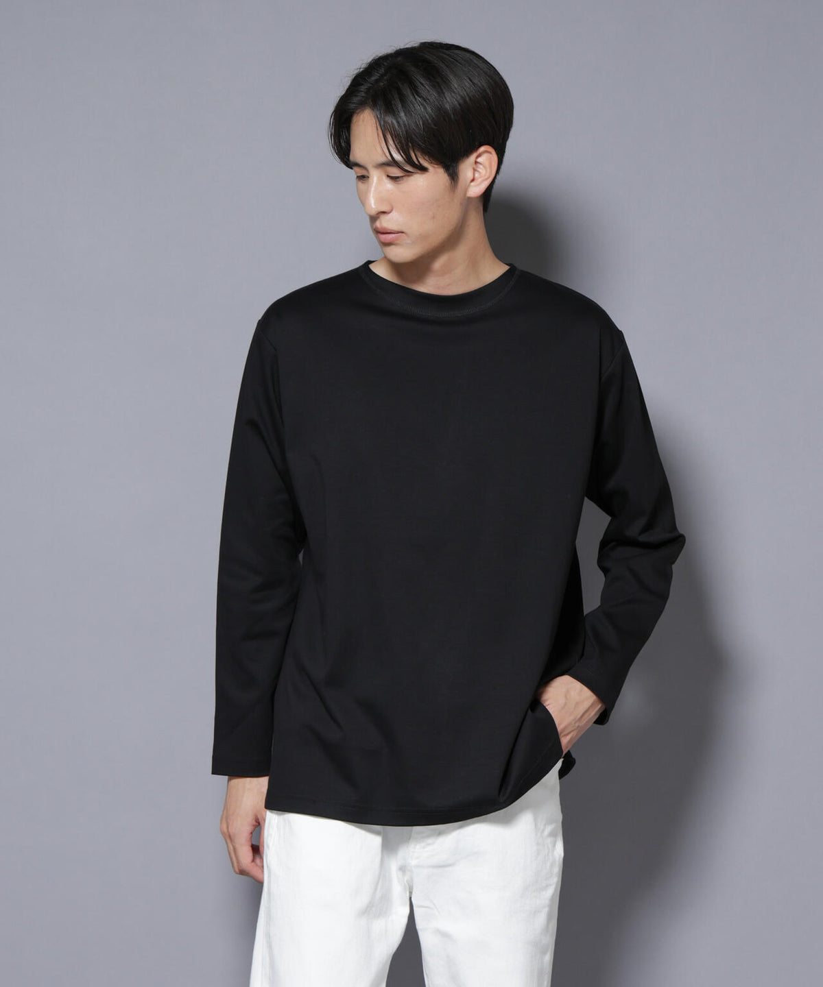 「NJ/CLUB」モクロディ ボートネック サイドスリットTシャツ