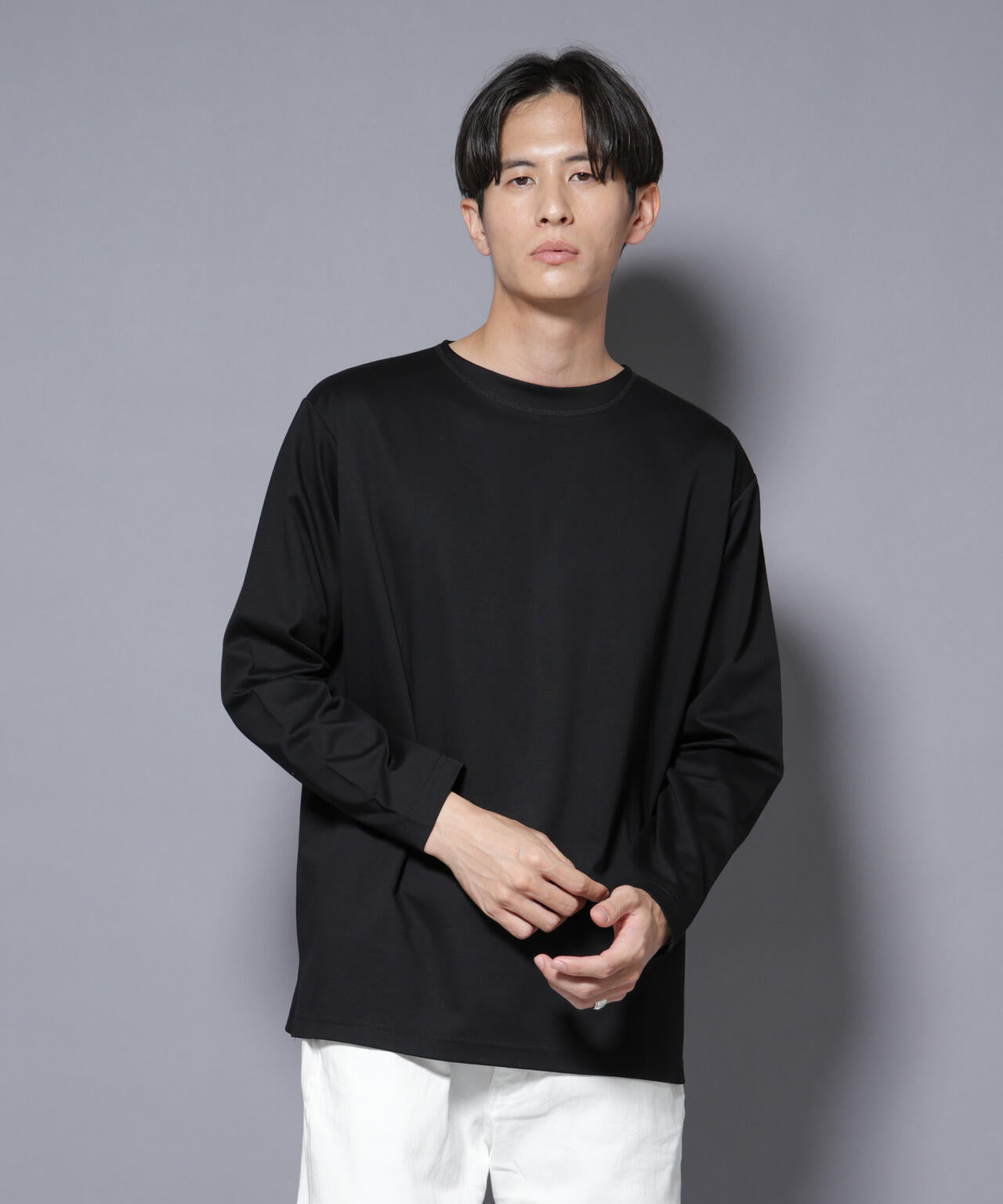 「NJ/CLUB」モクロディ ボートネック サイドスリットTシャツ