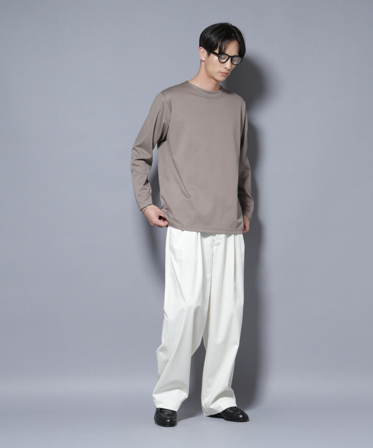 「NJ/CLUB」モクロディ ボートネック サイドスリットTシャツ