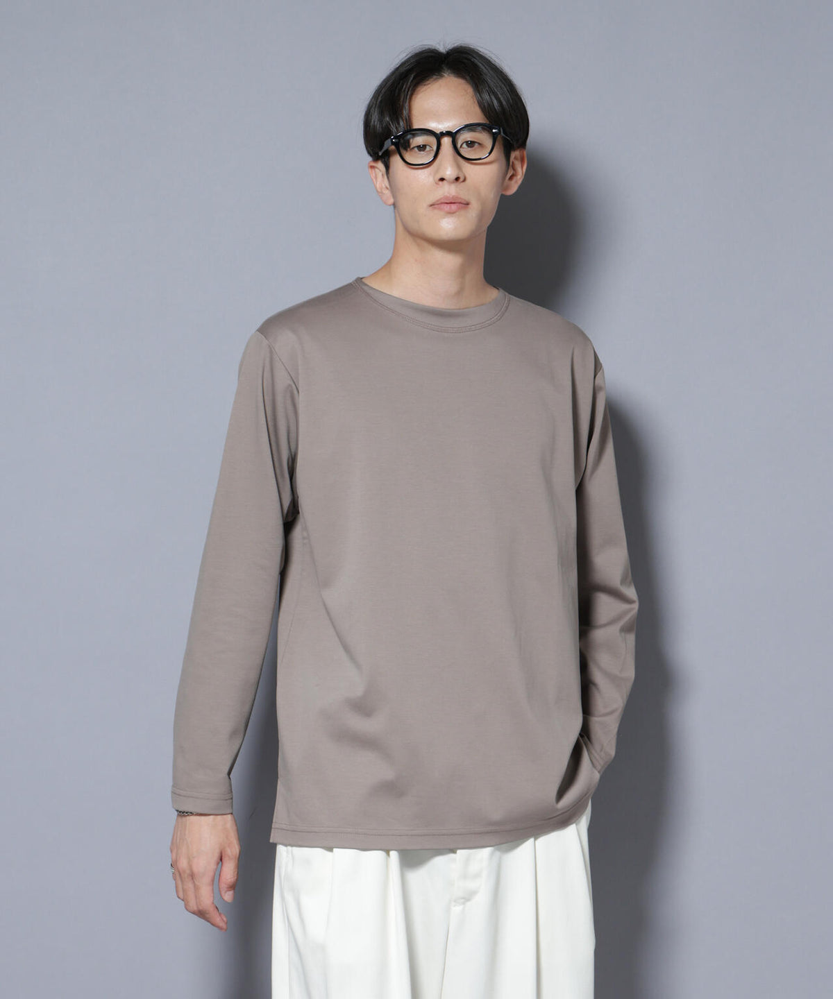 「NJ/CLUB」モクロディ ボートネック サイドスリットTシャツ