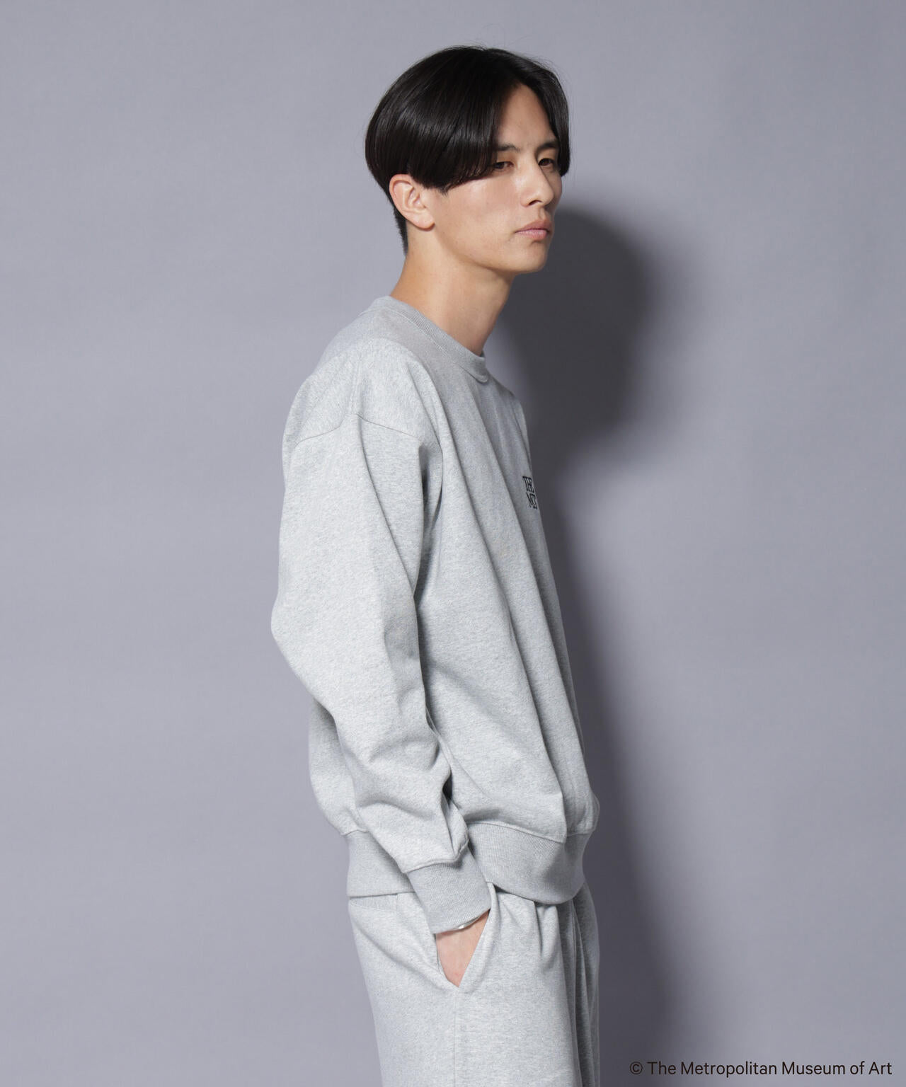 「The Met」ロゴ×アーカイブロゴ刺繍スウェット(セットアップ可)