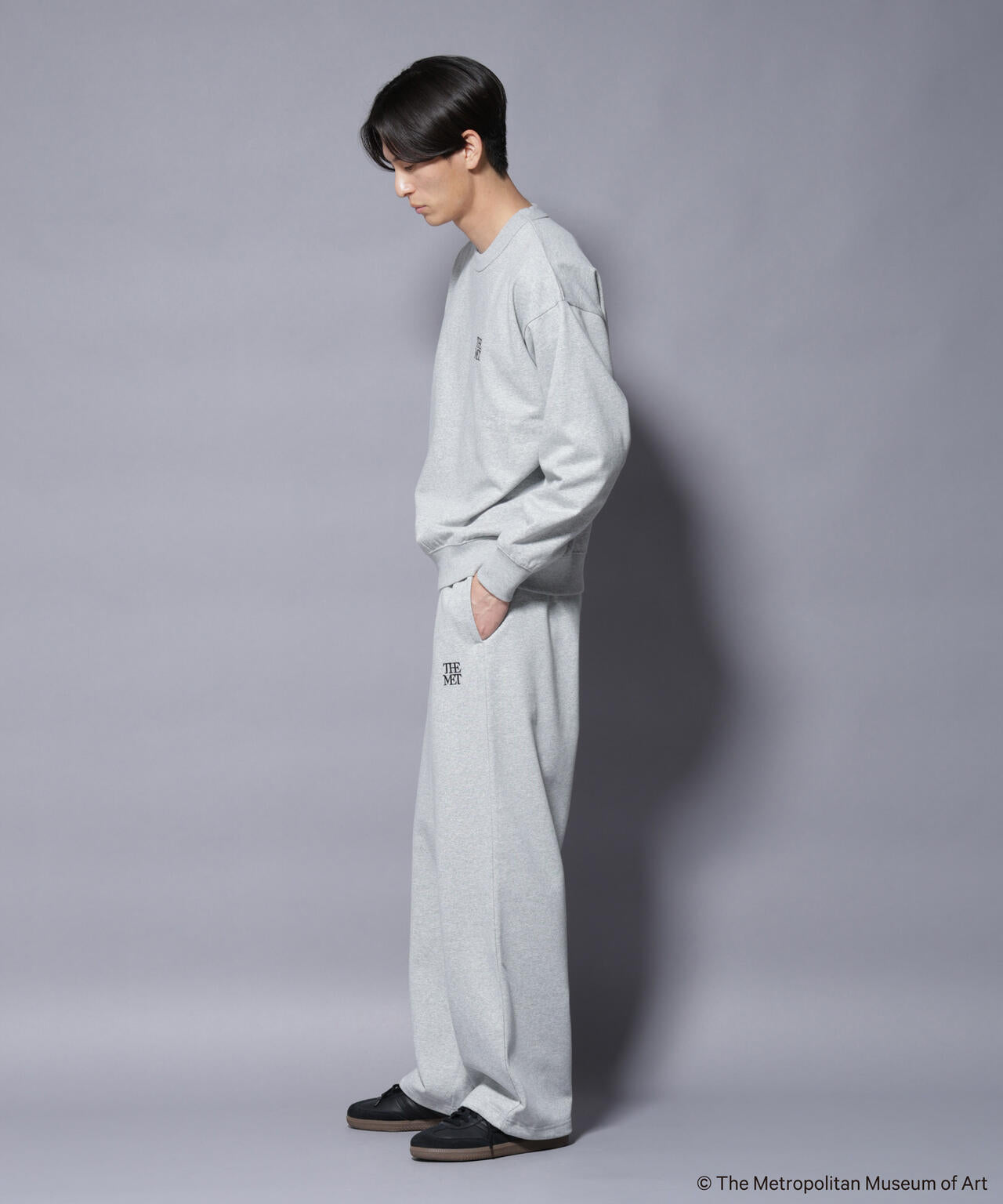 「The Met」ロゴ×アーカイブロゴ刺繍スウェット(セットアップ可)