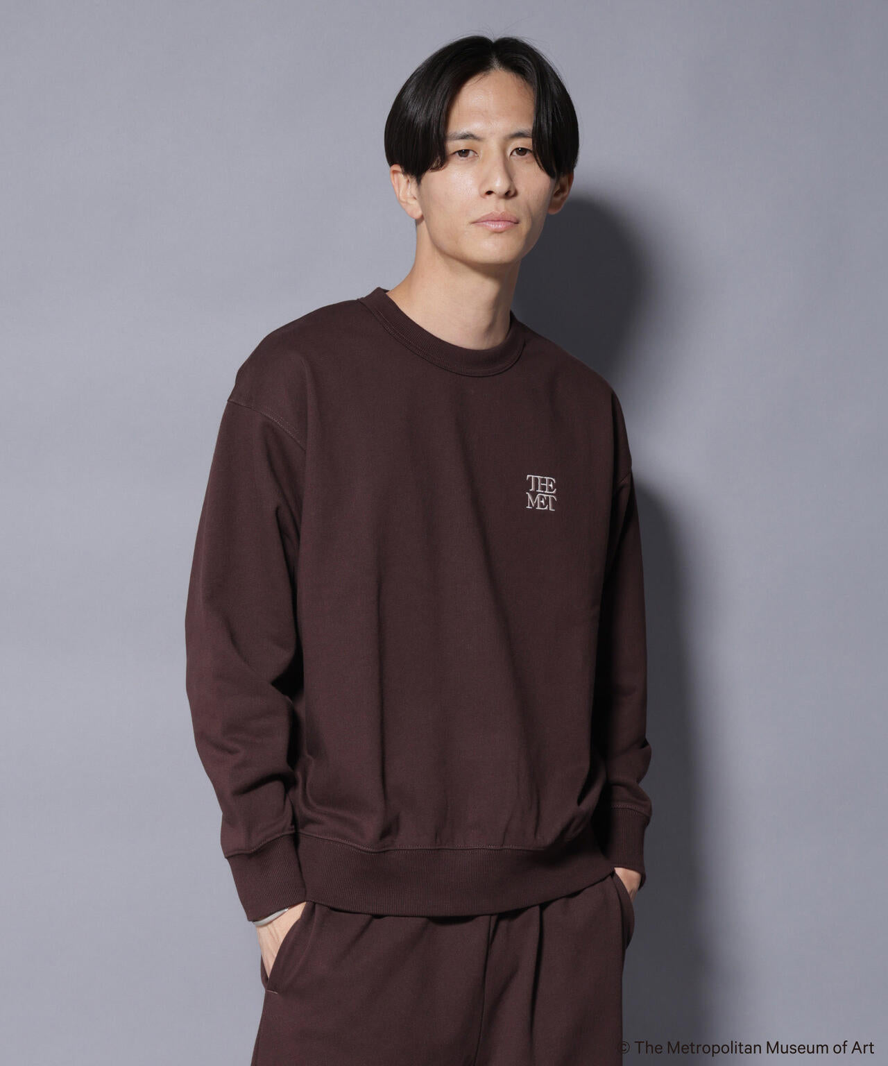 「The Met」ロゴ×アーカイブロゴ刺繍スウェット(セットアップ可)