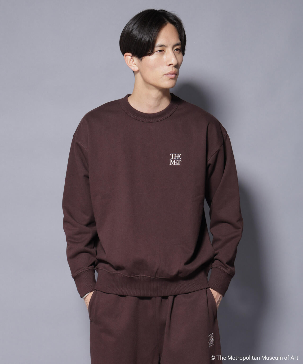 「The Met」ロゴ×アーカイブロゴ刺繍スウェット(セットアップ可)