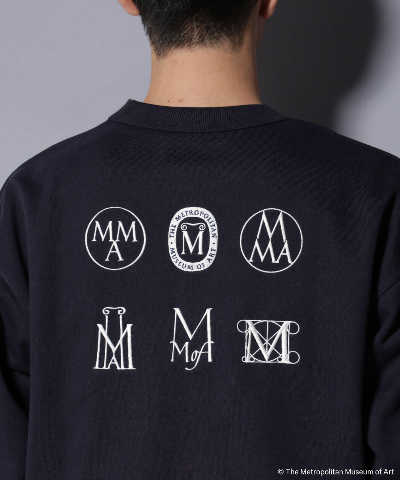 「The Met」ロゴ×アーカイブロゴ刺繍スウェット(セットアップ可)