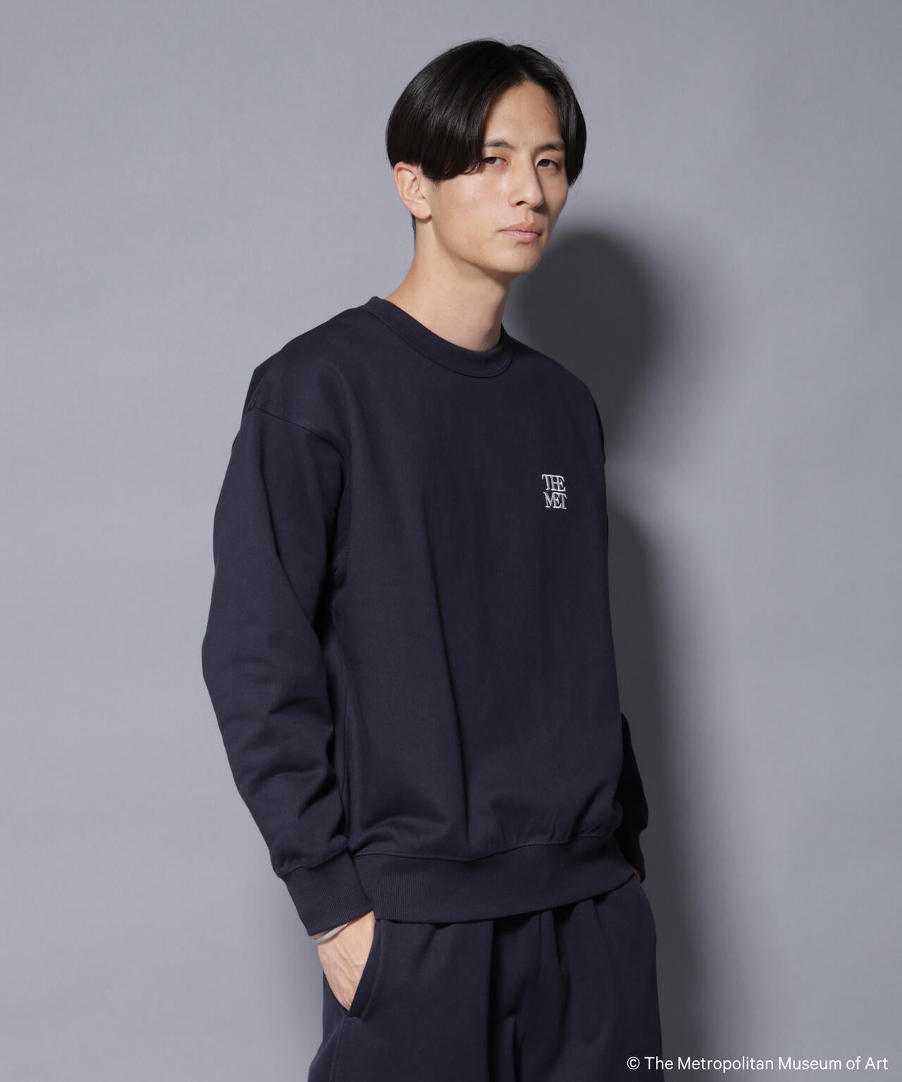 「The Met」ロゴ×アーカイブロゴ刺繍スウェット(セットアップ可)