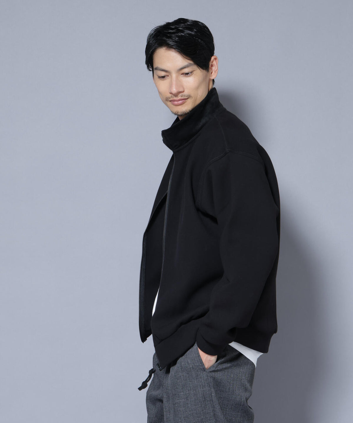 スーパーストレッチブラッシュドポンチブルゾン