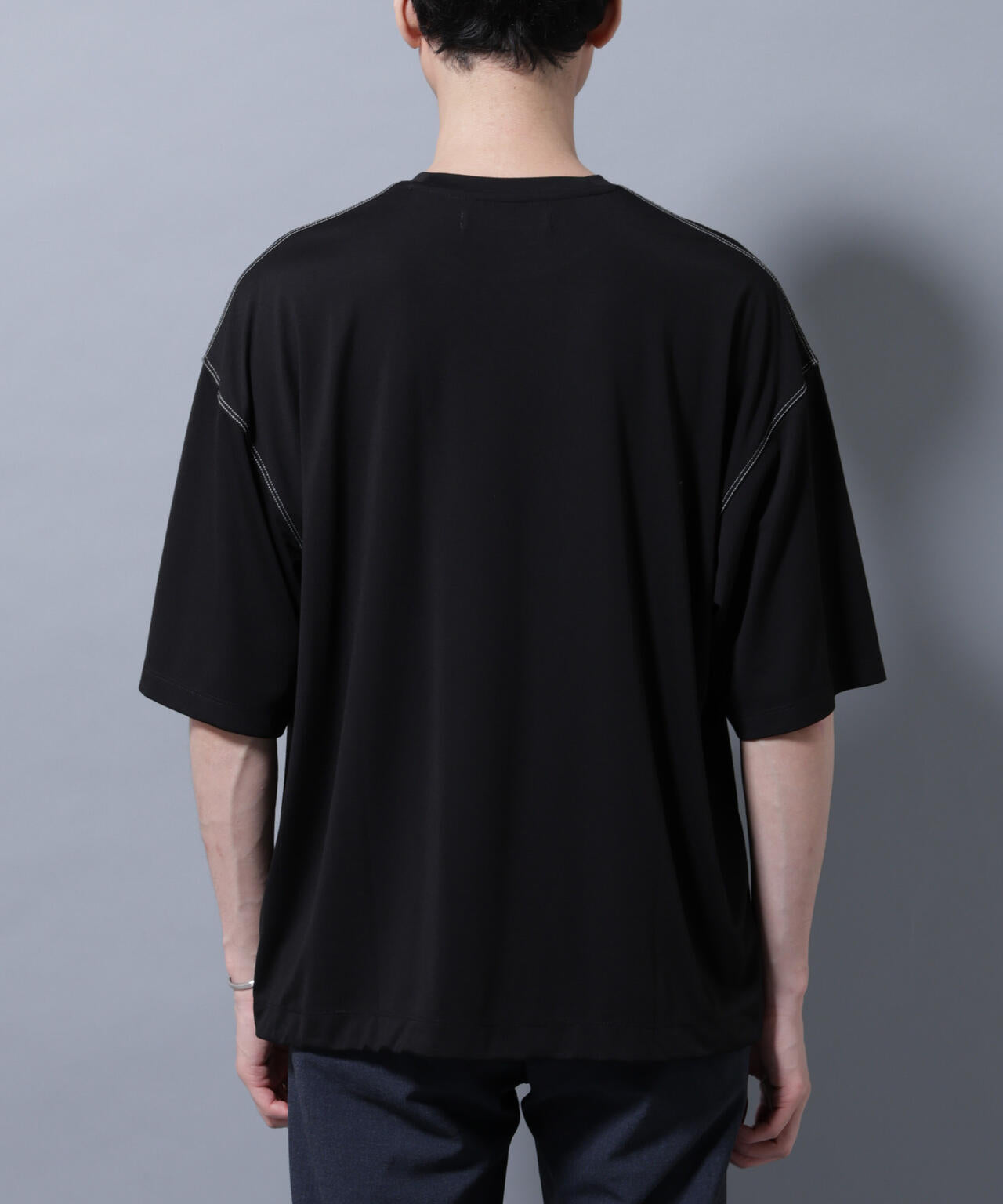 配色ステッチ フェイクスエードポケットTシャツ