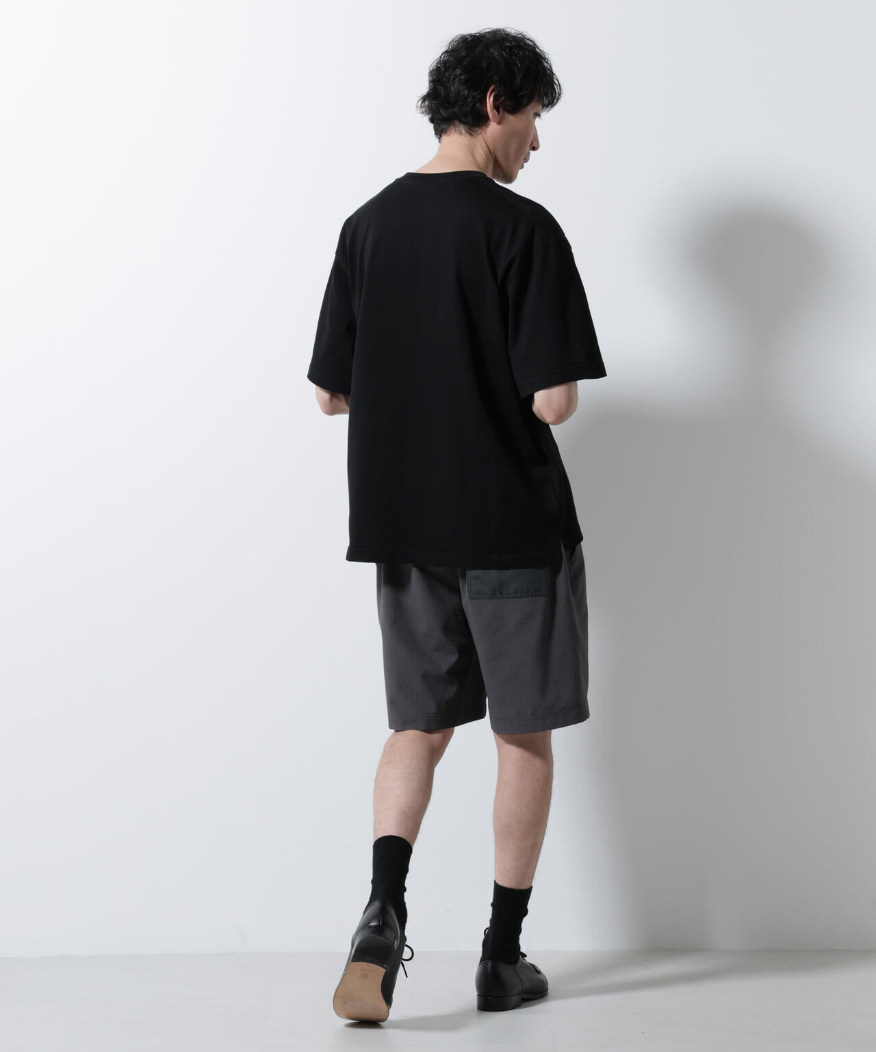 「BOHO CHIC」エディトリアル プリントTシャツ