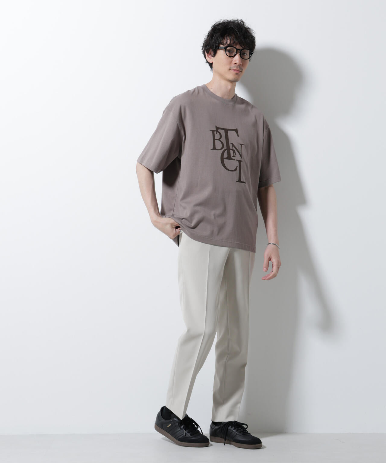 「BOTANICAL」エディトリアル プリントTシャツ