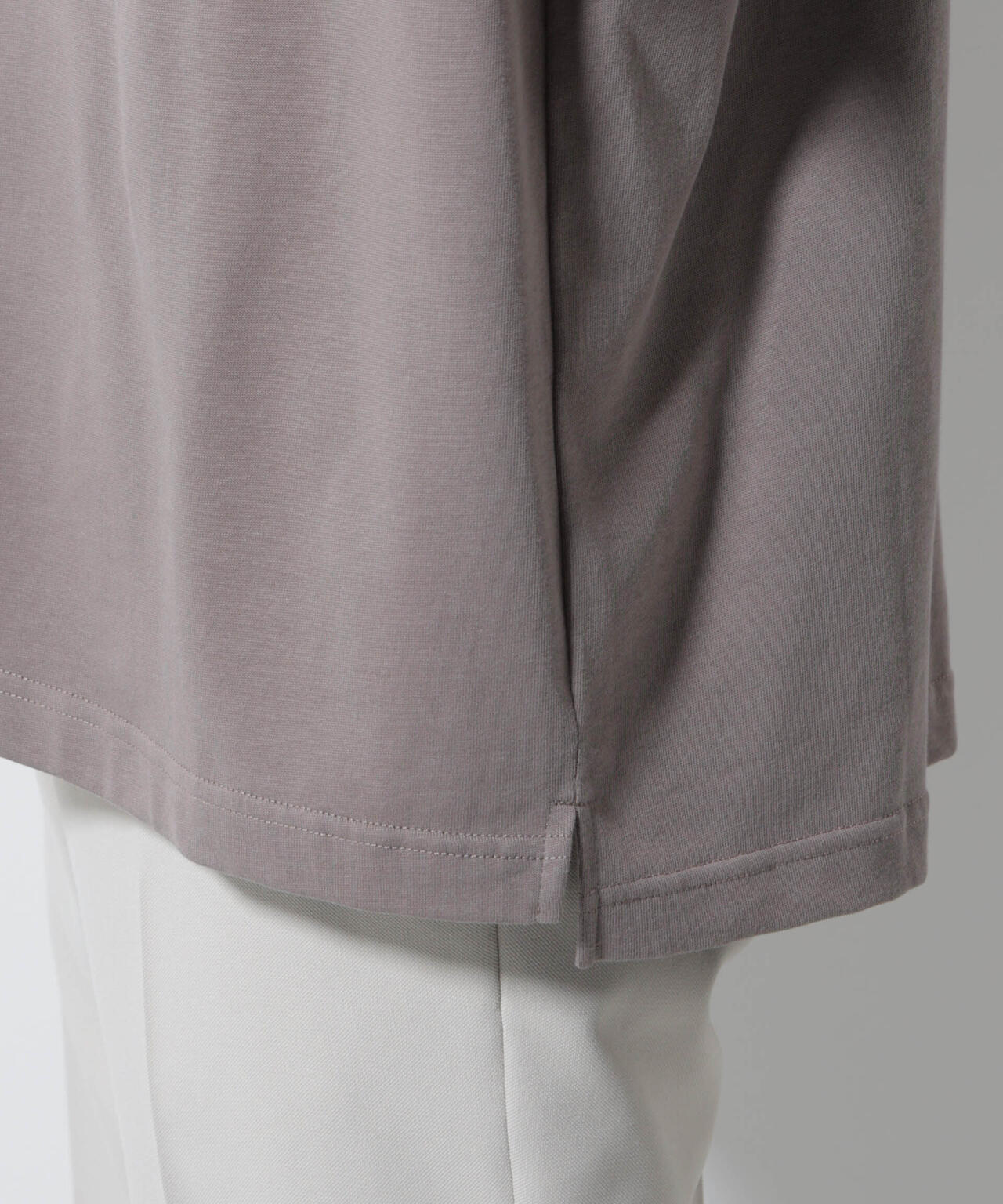 「BOTANICAL」エディトリアル プリントTシャツ