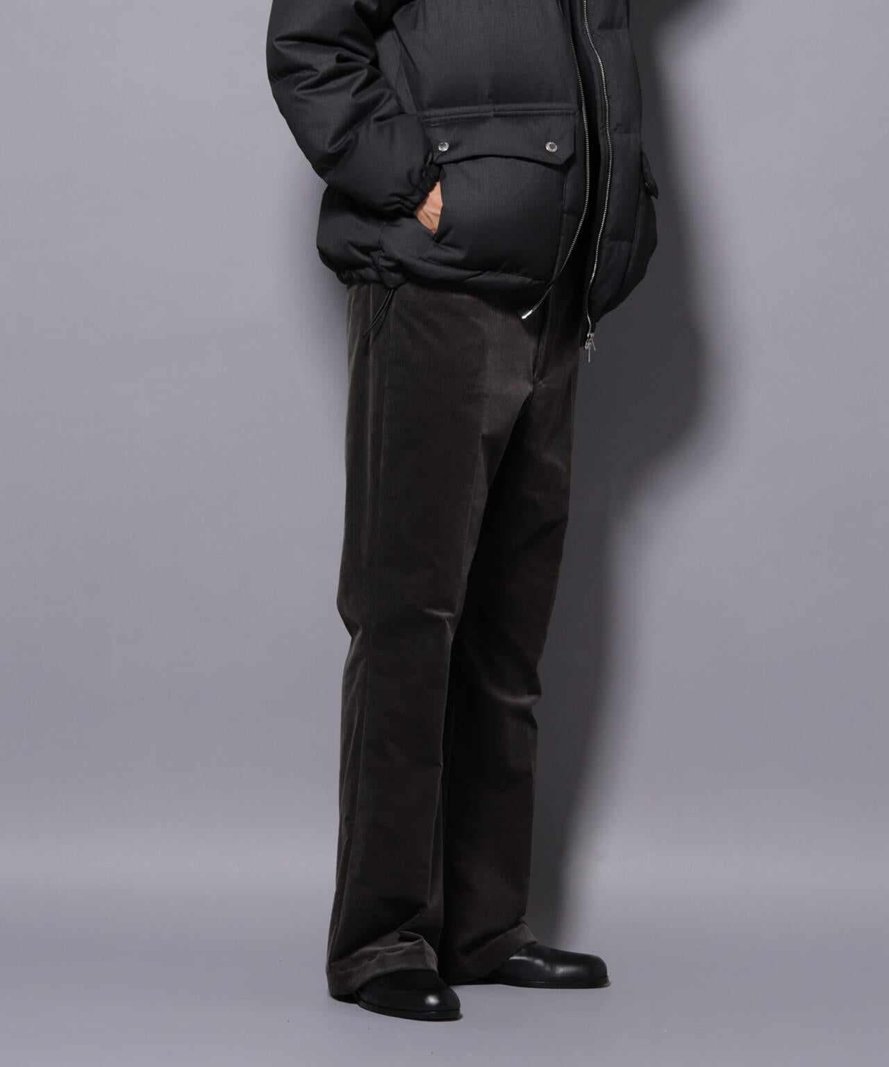 AIRコーデュロイ ライトフレアパンツ/STRETCH(セットアップ可)