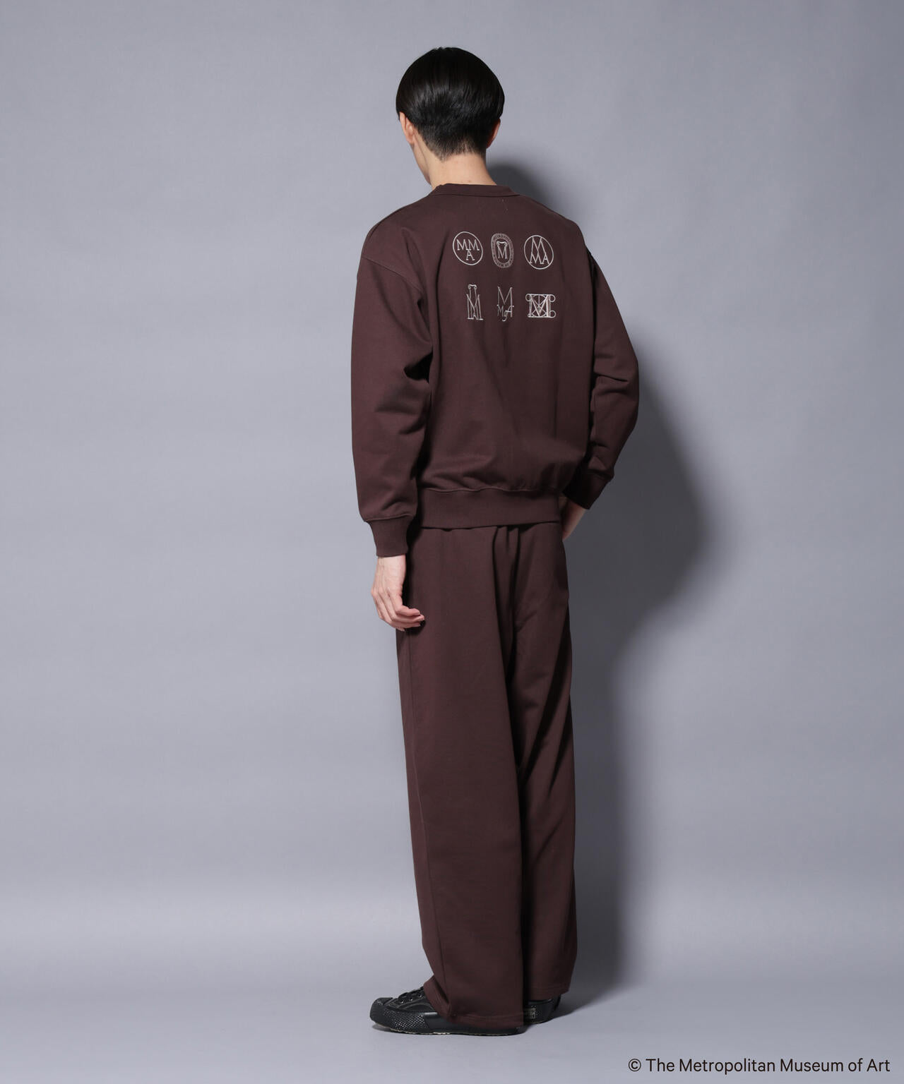 「The Met」ロゴ刺繍 2WAYワイドスウェットパンツ(セットアップ可)