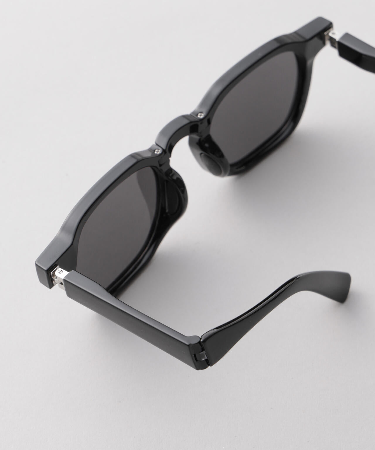 アイウェア/オクタゴン型 折り畳み式サングラス